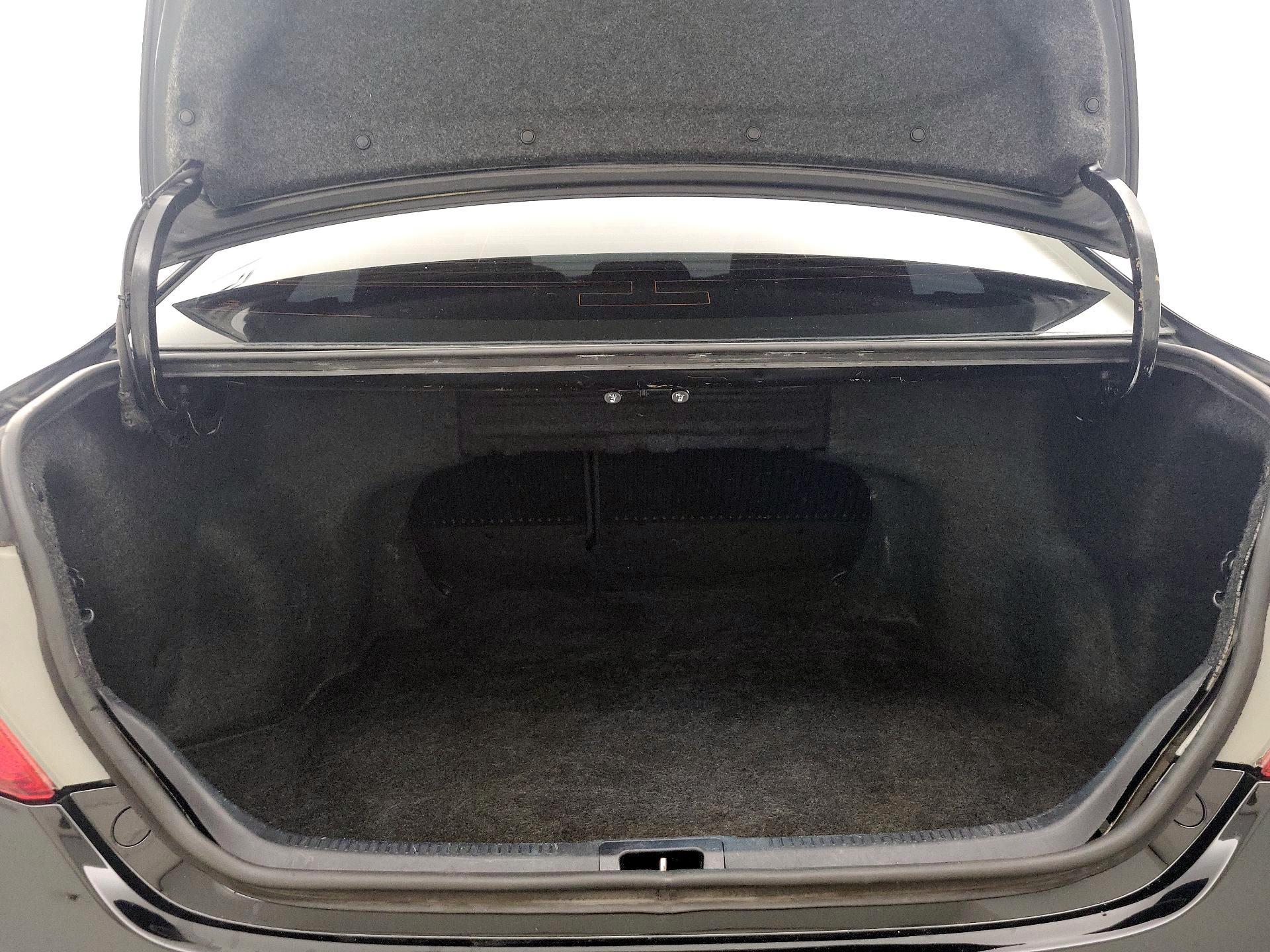 Thumbnail: 2014 Toyota Camry - 20