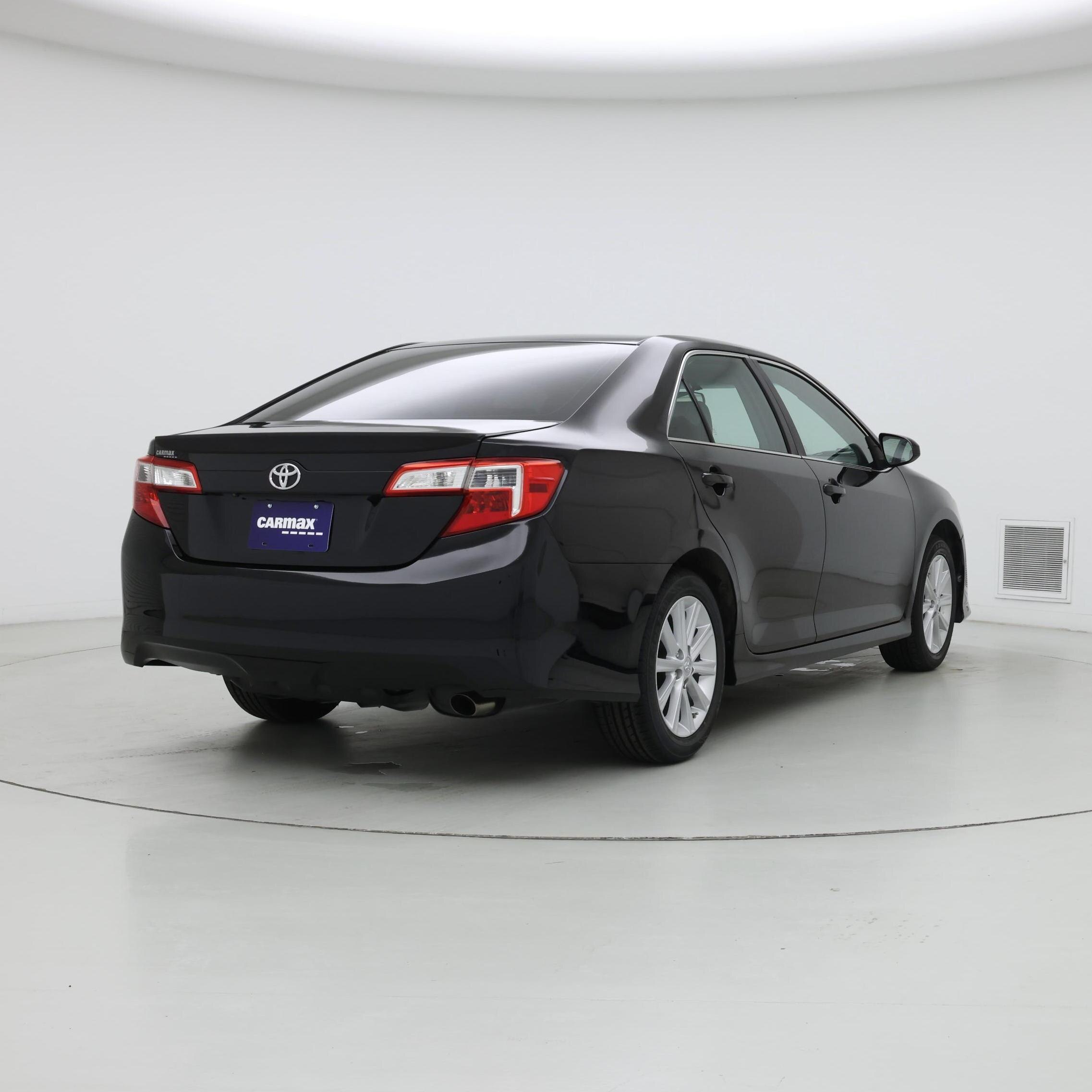 Thumbnail: 2014 Toyota Camry - 8