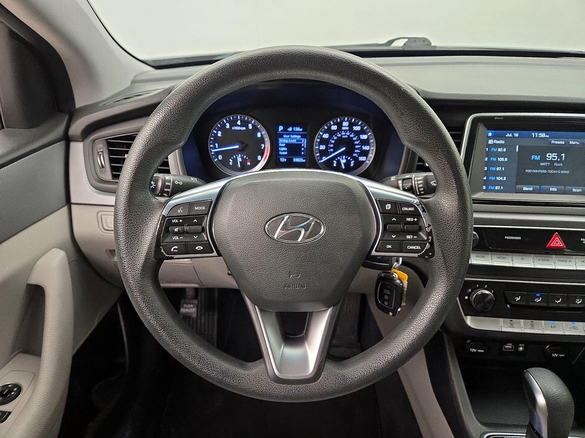Thumbnail: 2018 Hyundai Sonata - 10