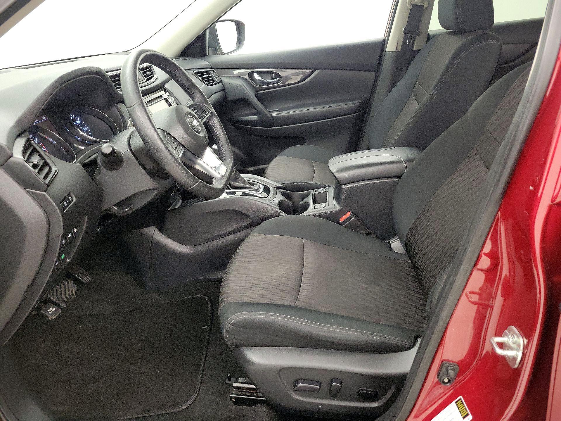 Thumbnail: 2019 Nissan Rogue - 11