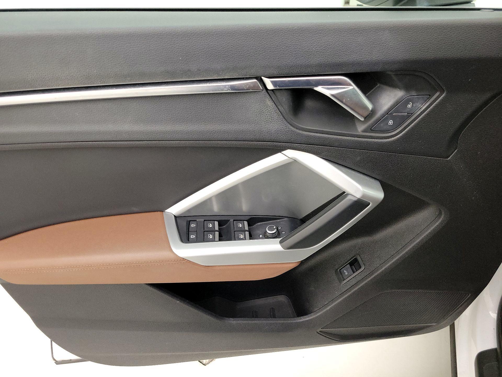 Thumbnail: 2019 Audi Q3 - 12