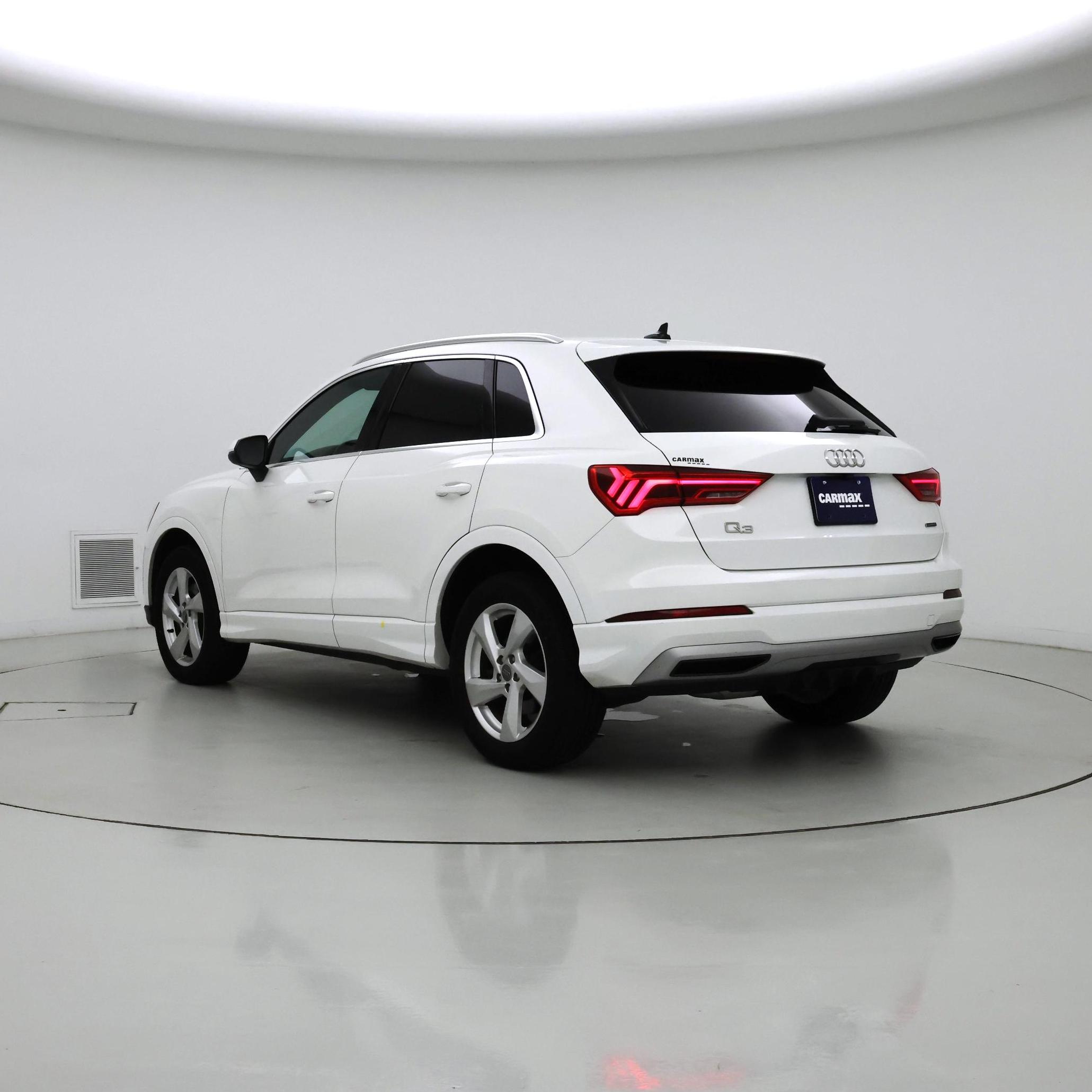 Thumbnail: 2019 Audi Q3 - 2