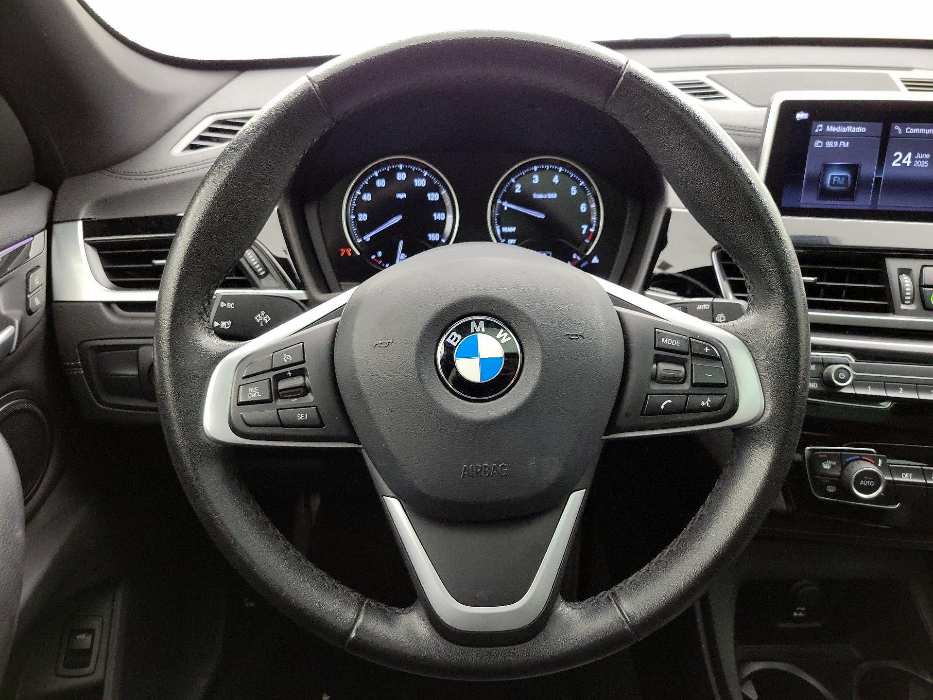 Thumbnail: 2021 BMW X1 - 10