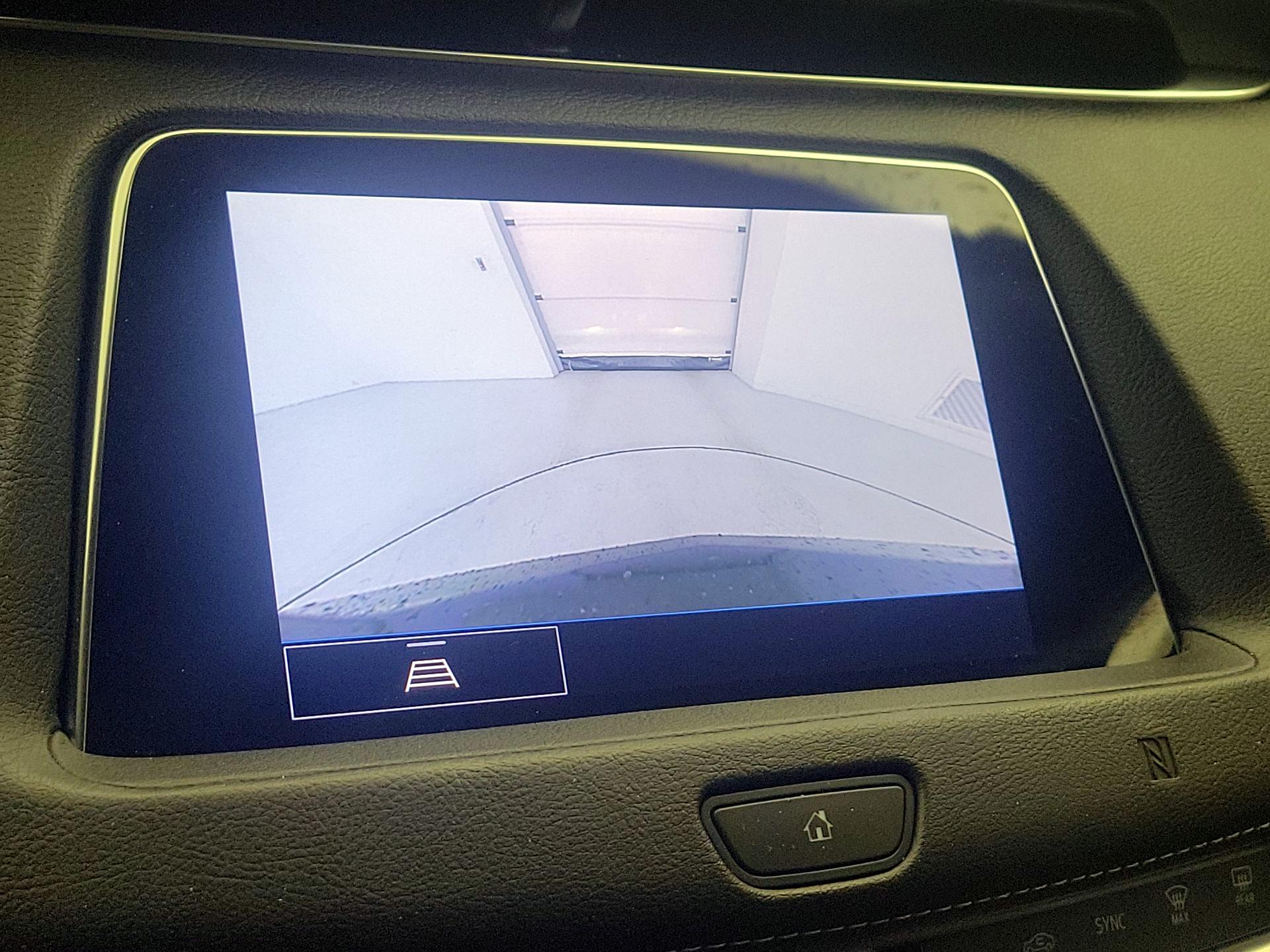 Thumbnail: 2021 Cadillac XT4 - 14