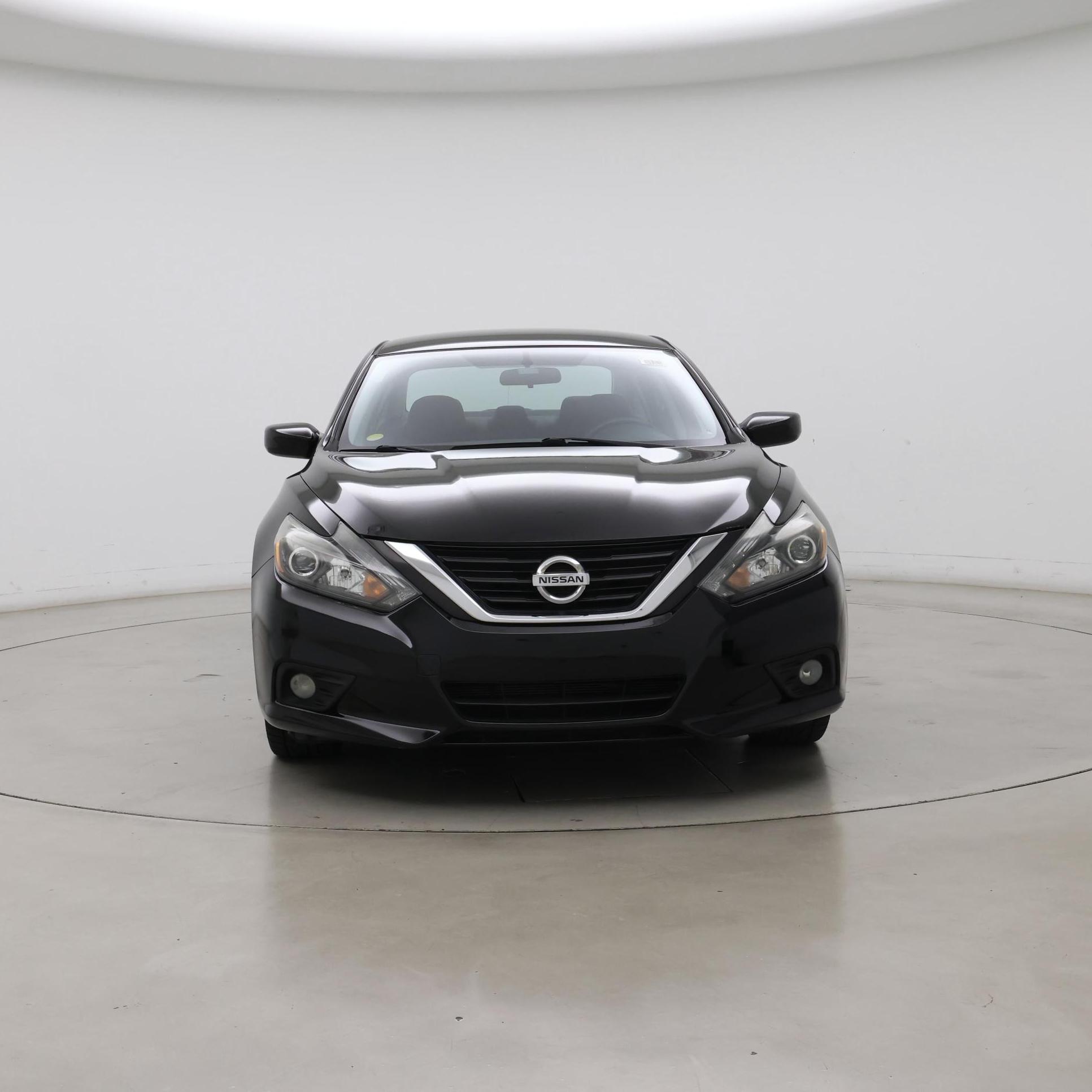 Thumbnail: 2017 Nissan Altima - 5