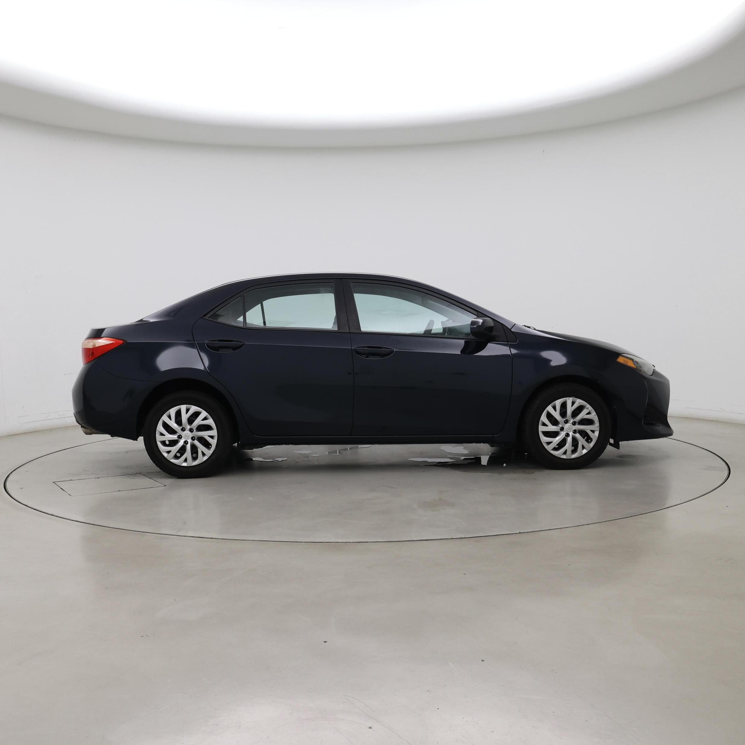 Thumbnail: 2017 Toyota Corolla - 7