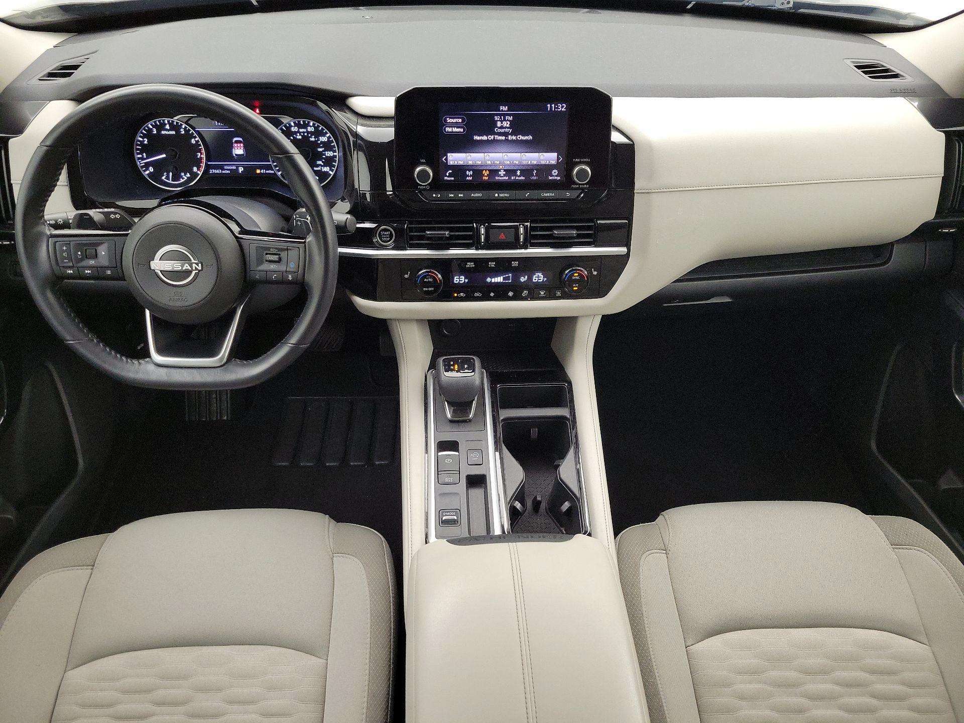 Thumbnail: 2022 Nissan Pathfinder - 9