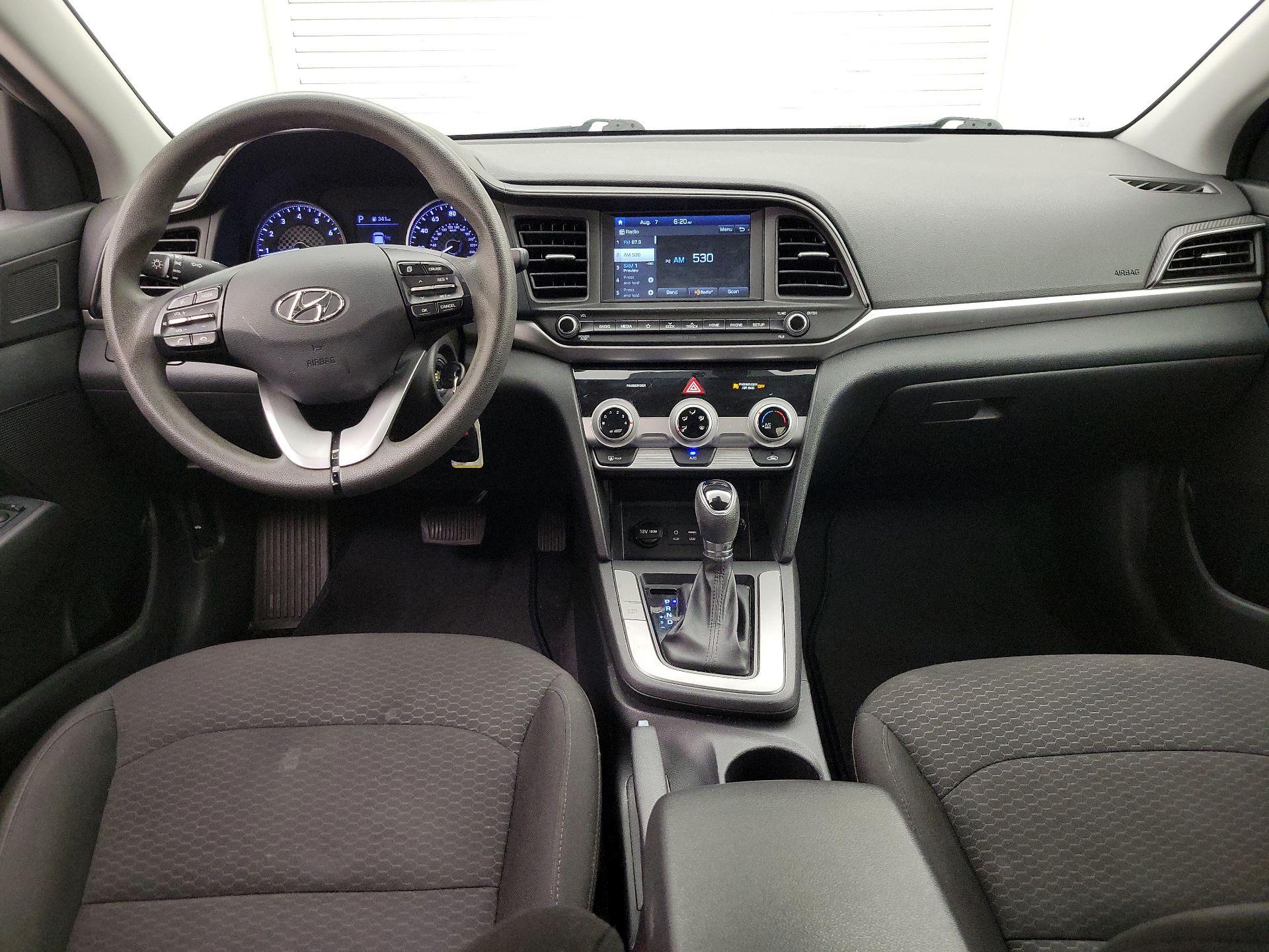 Thumbnail: 2019 Hyundai Elantra - 9