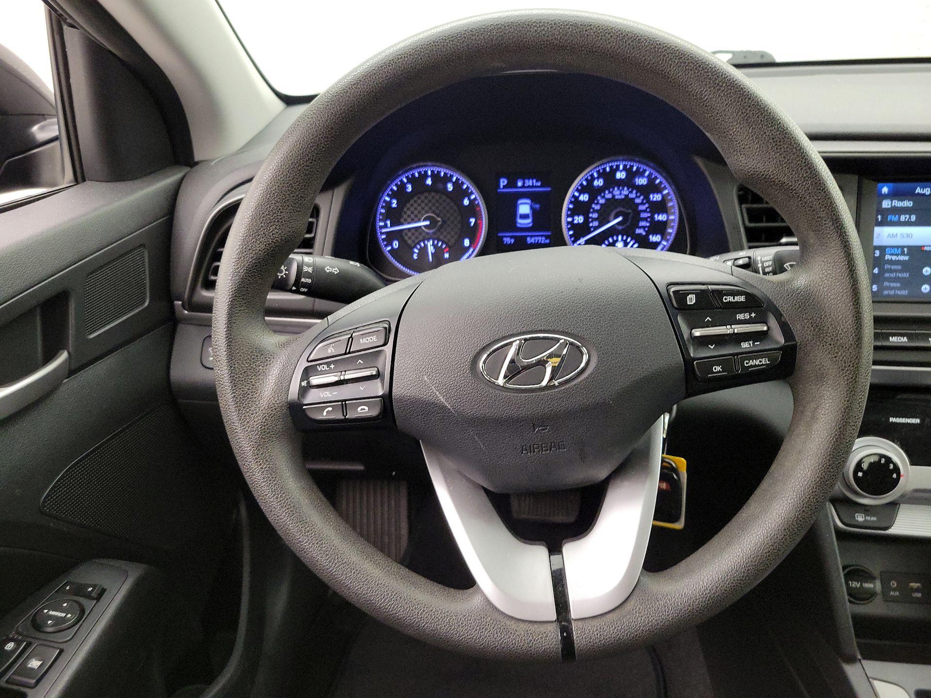 Thumbnail: 2019 Hyundai Elantra - 10