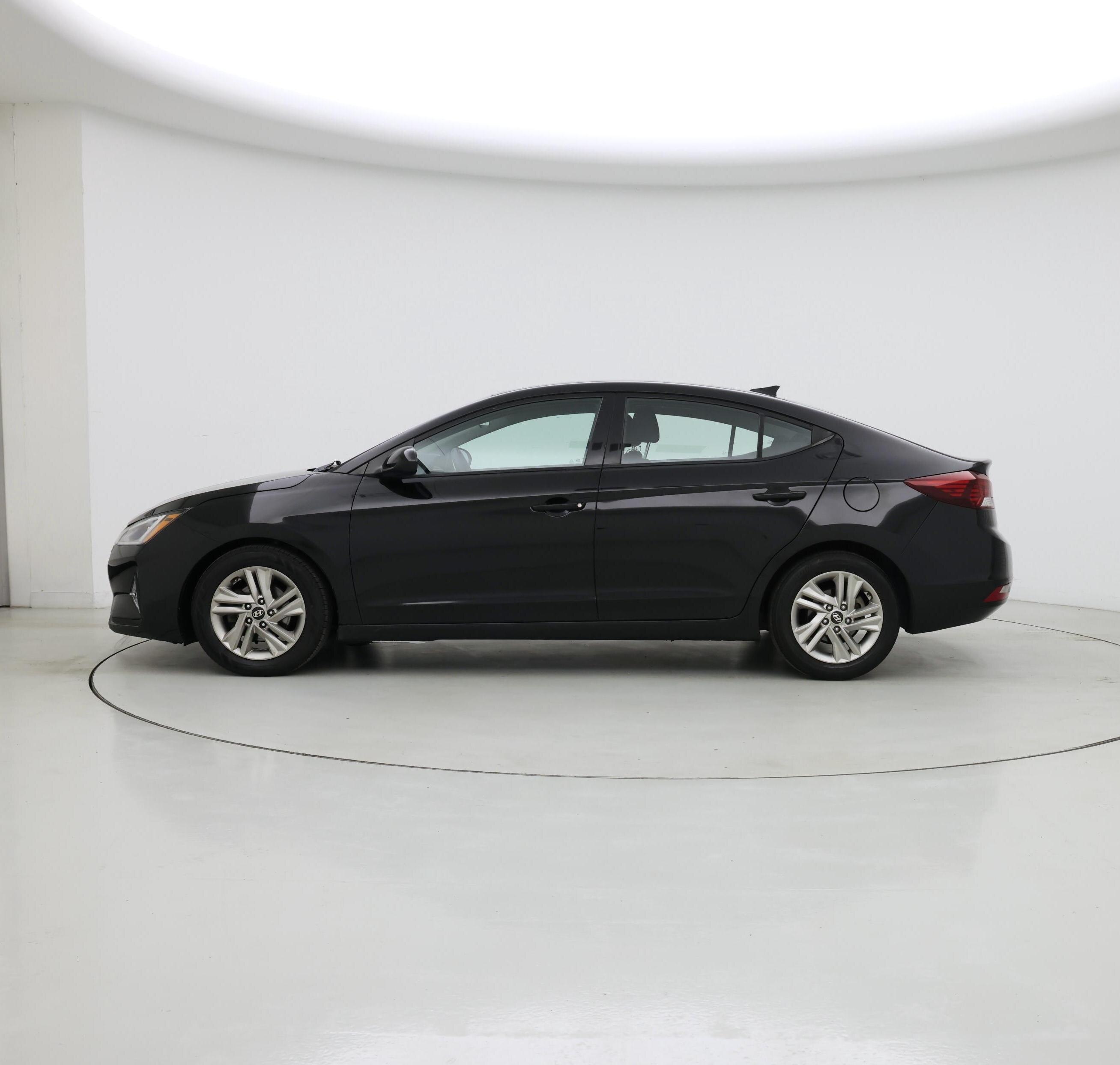 Thumbnail: 2019 Hyundai Elantra - 3