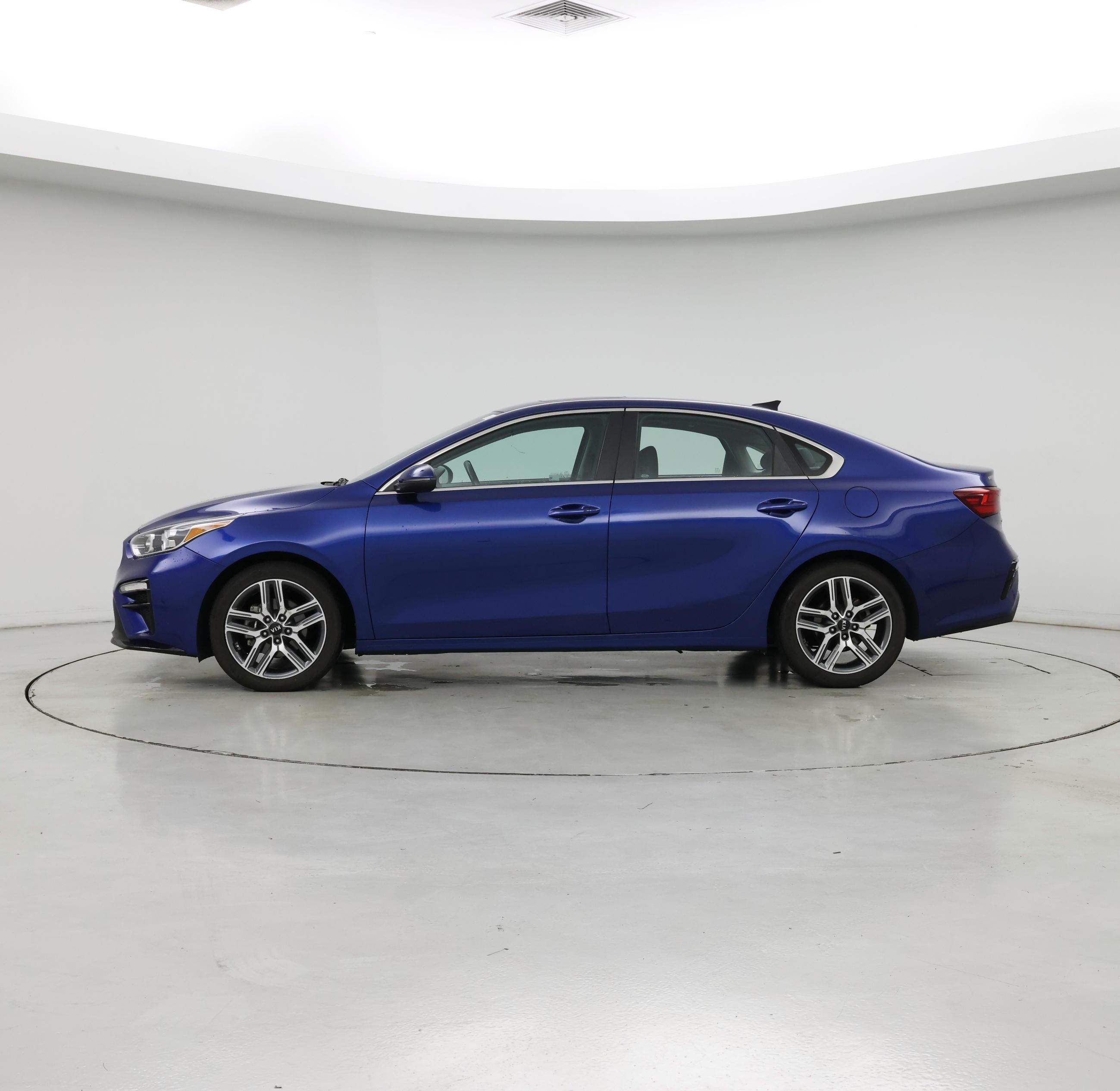 Thumbnail: 2021 Kia Forte - 3