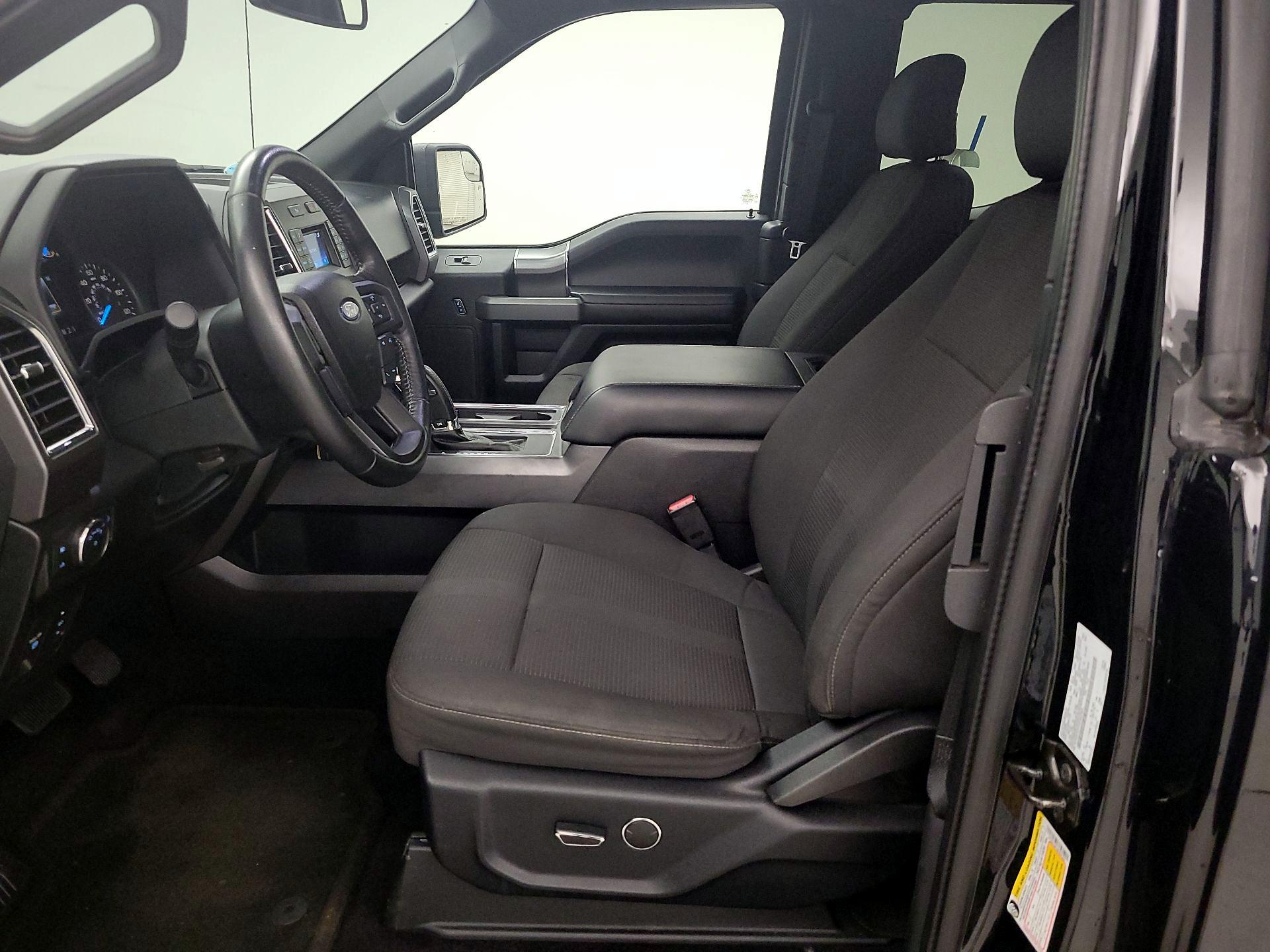 Thumbnail: 2017 Ford F-150 - 9