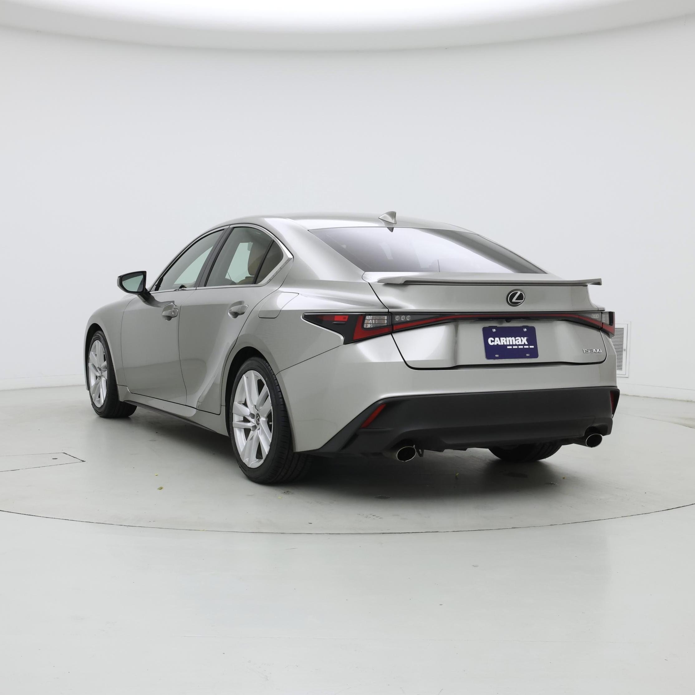 Thumbnail: 2022 Lexus IS - 2