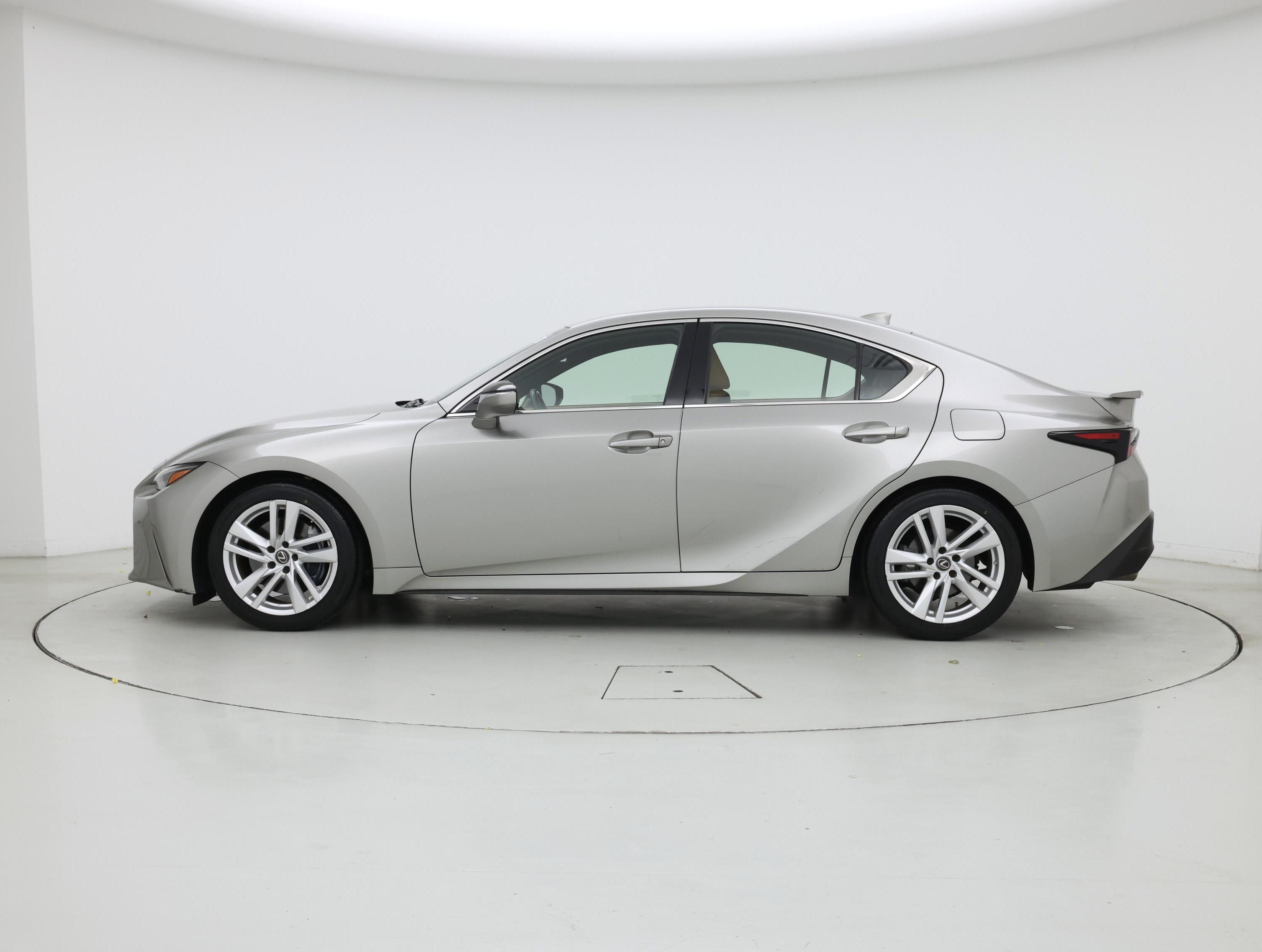 Thumbnail: 2022 Lexus IS - 3
