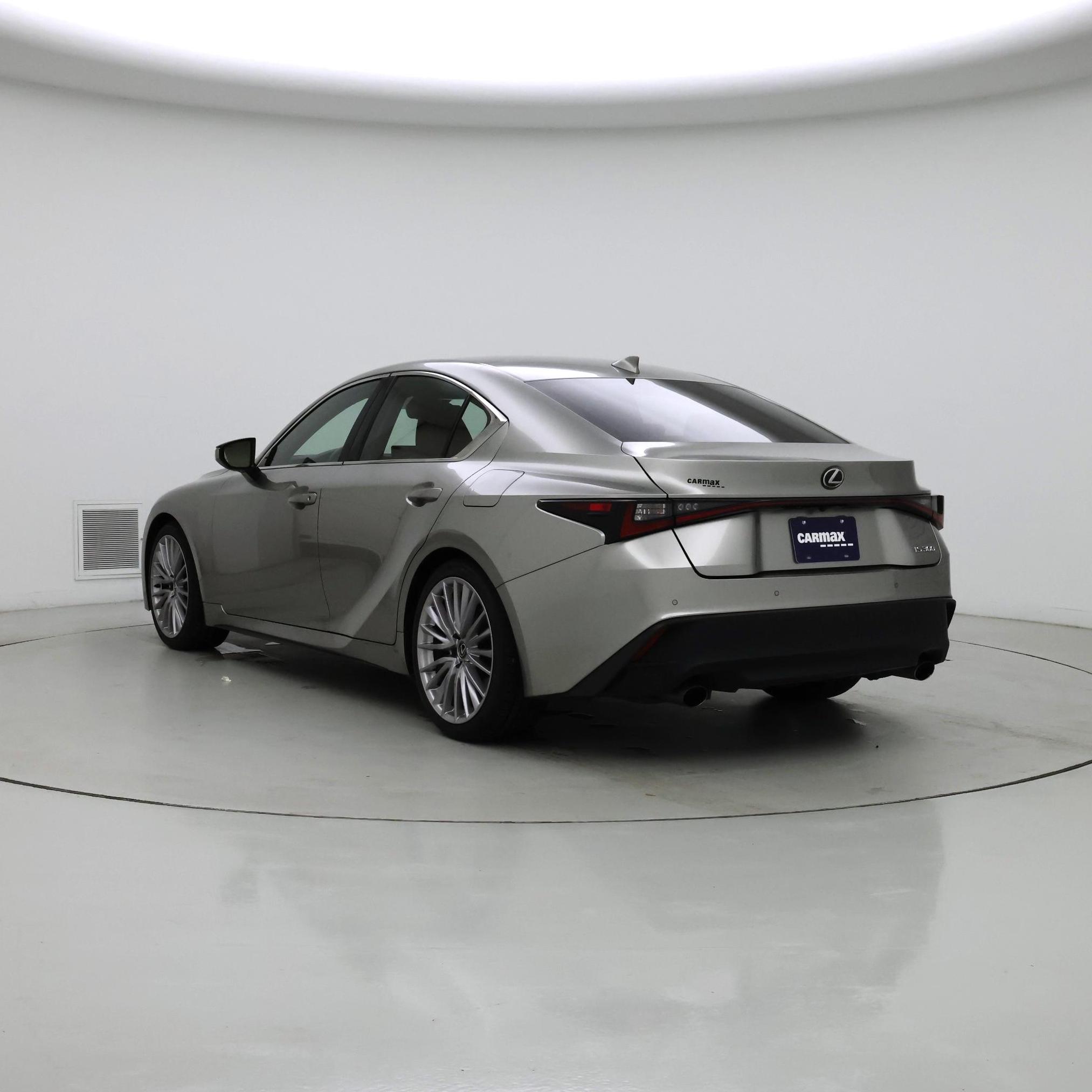 Thumbnail: 2023 Lexus IS - 2