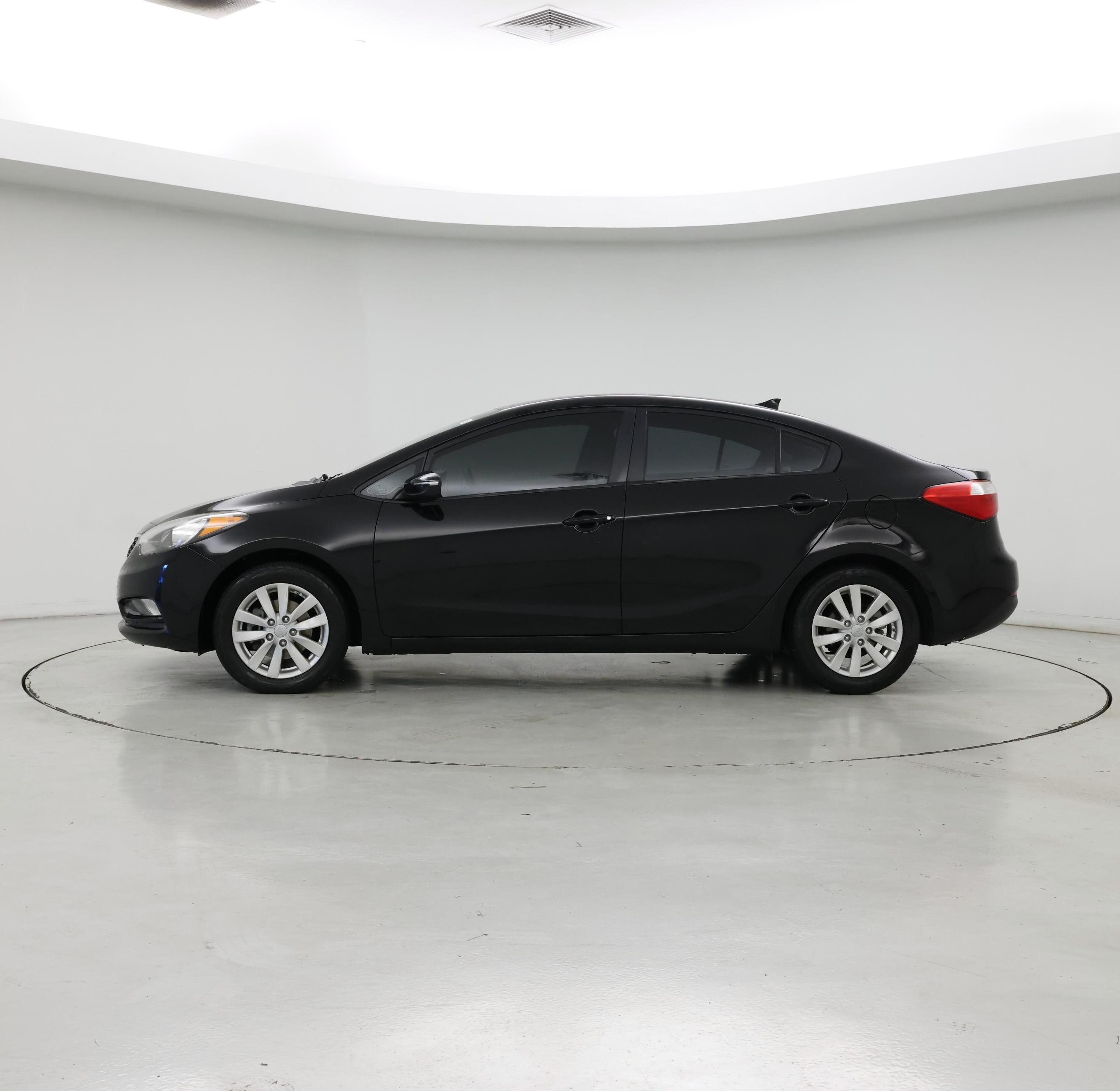 Thumbnail: 2016 Kia Forte - 3