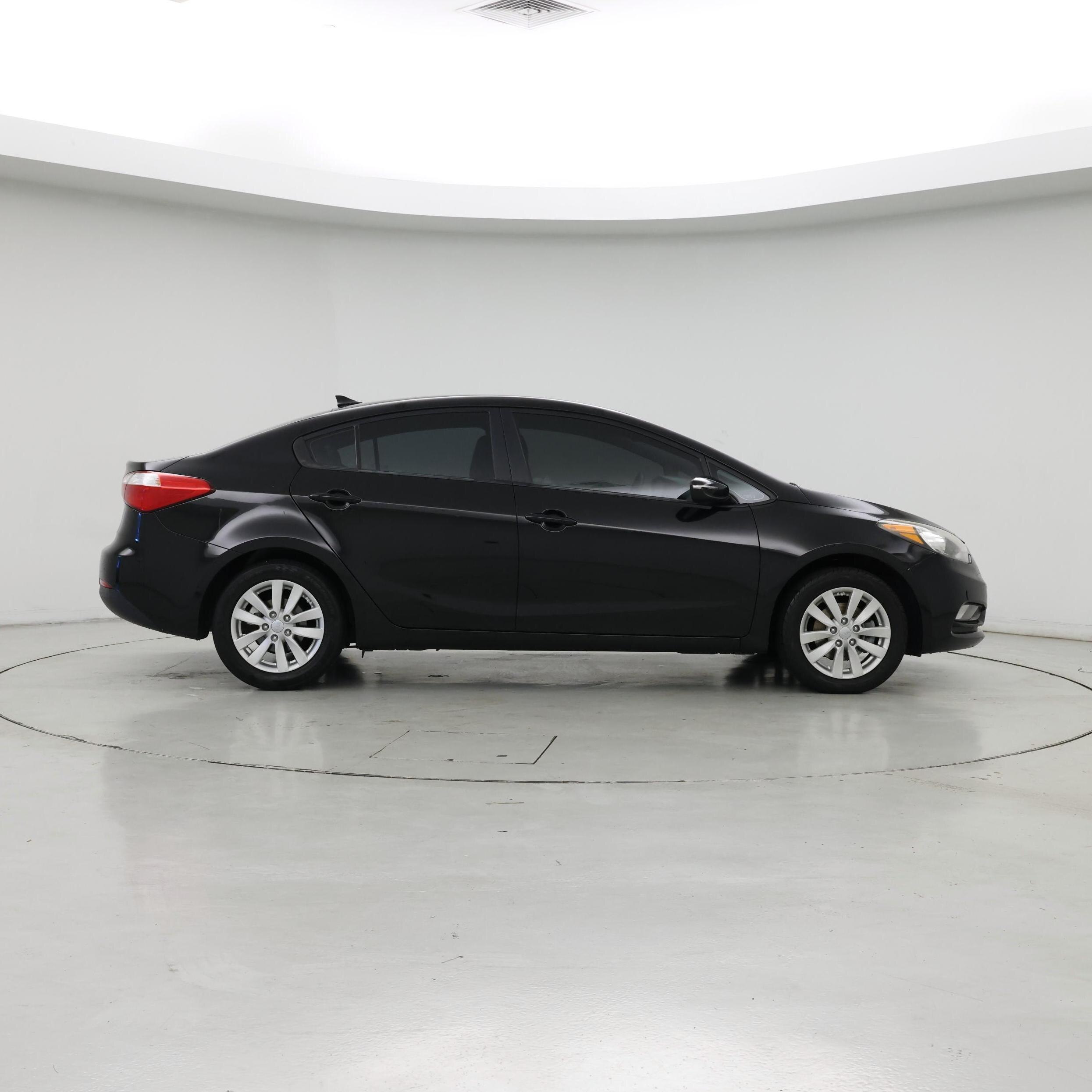 Thumbnail: 2016 Kia Forte - 7