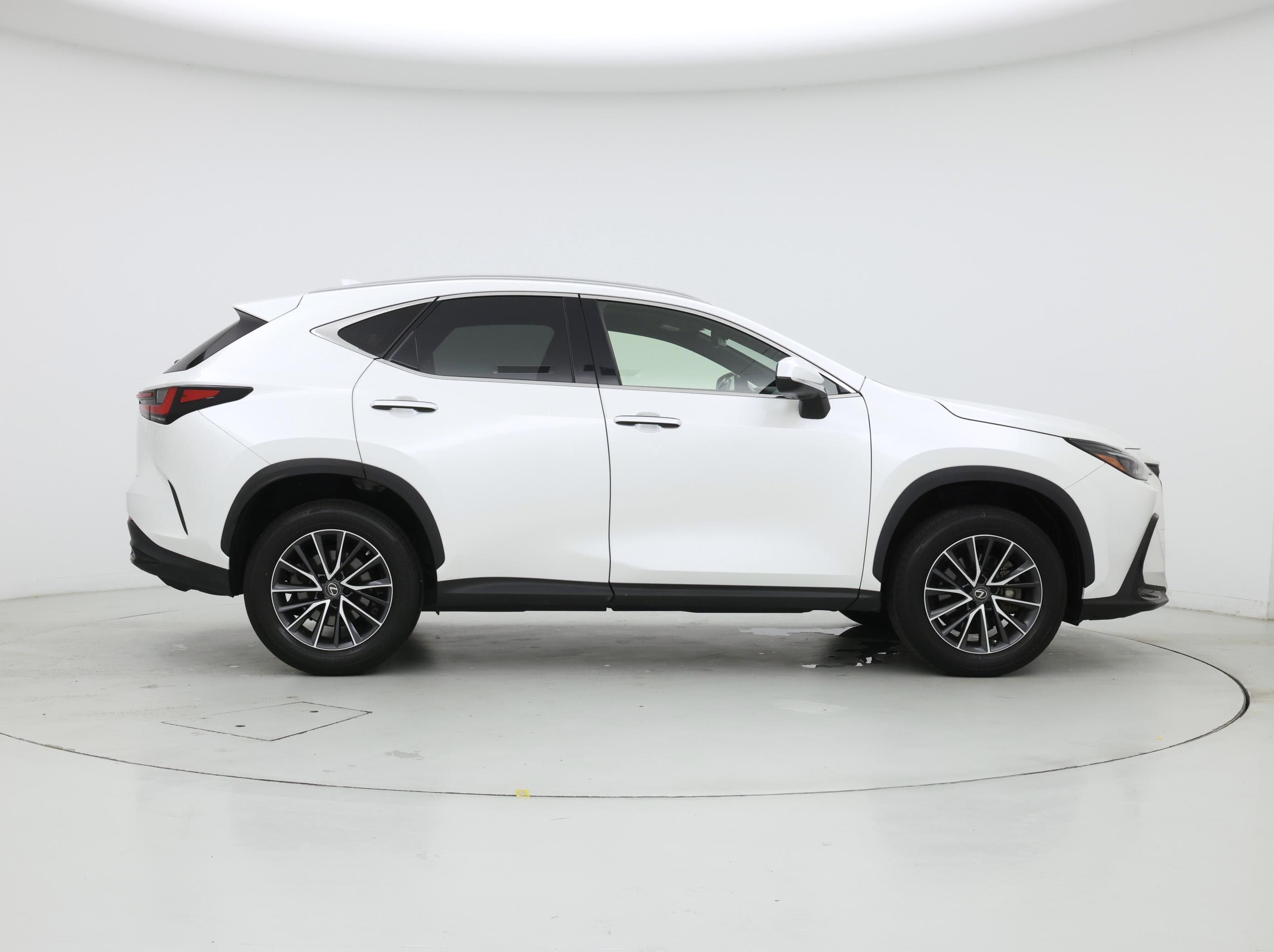 Thumbnail: 2023 Lexus NX - 7