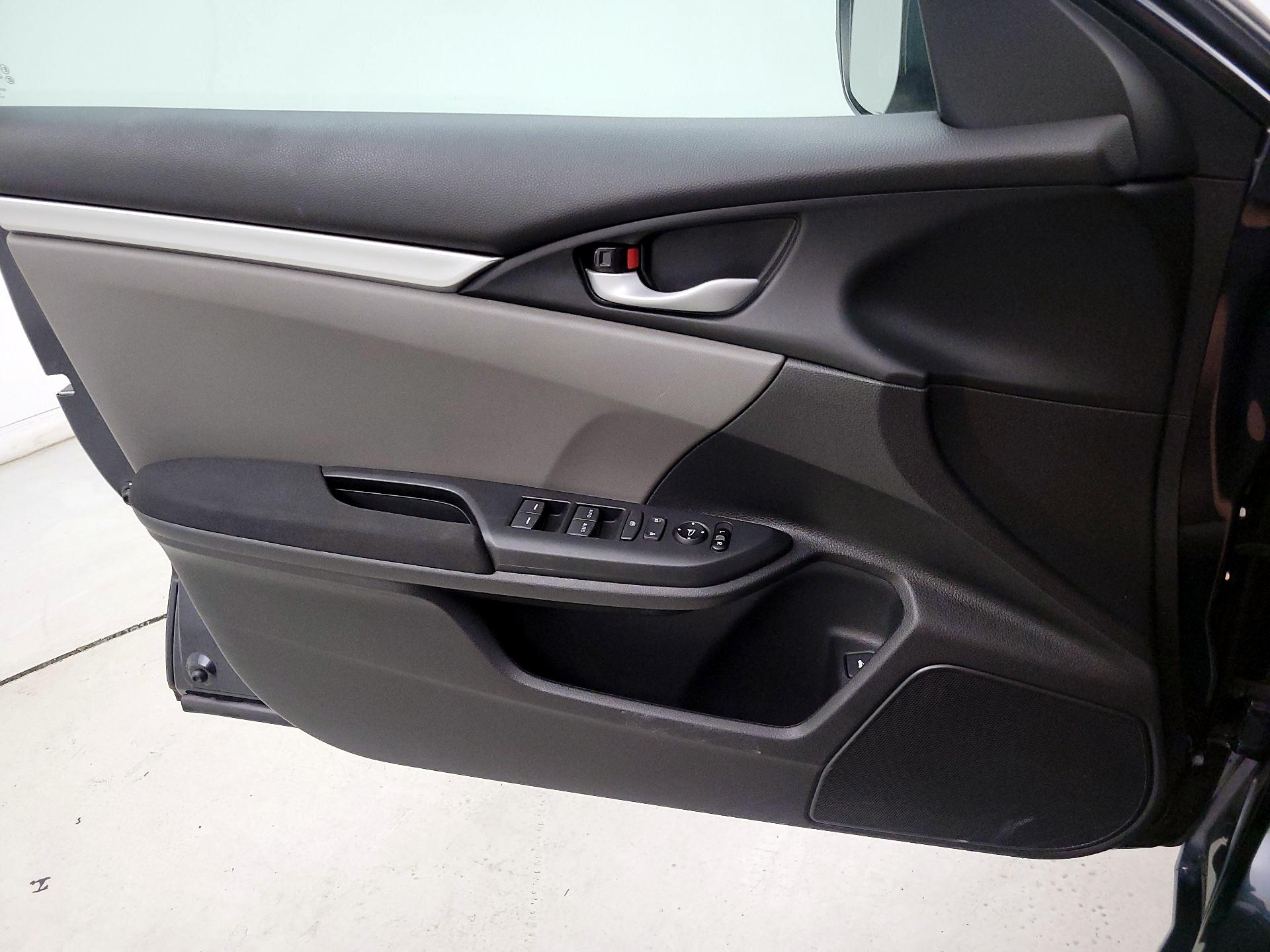Thumbnail: 2020 Honda Civic - 12