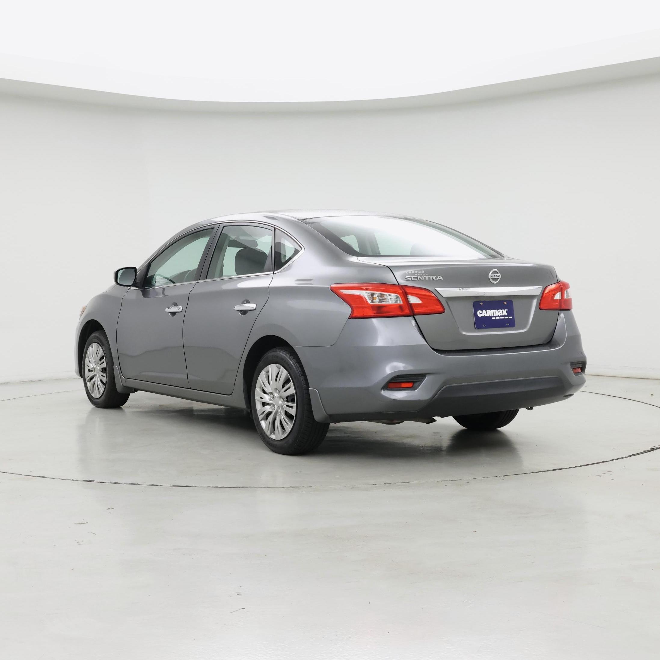 Thumbnail: 2016 Nissan Sentra - 2
