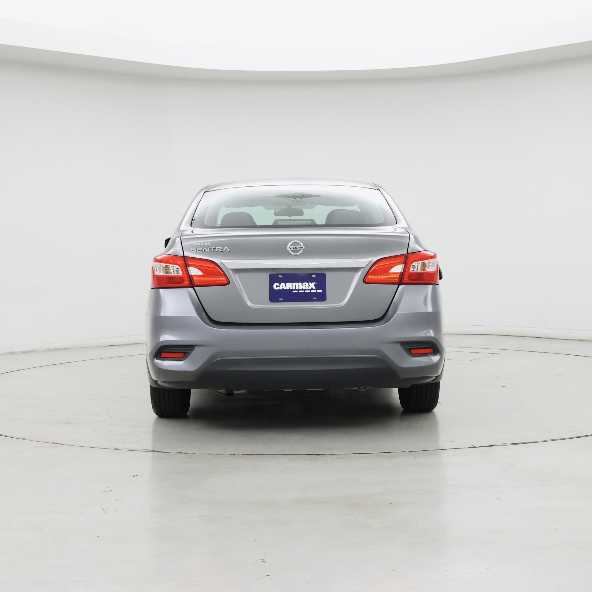 Thumbnail: 2016 Nissan Sentra - 6