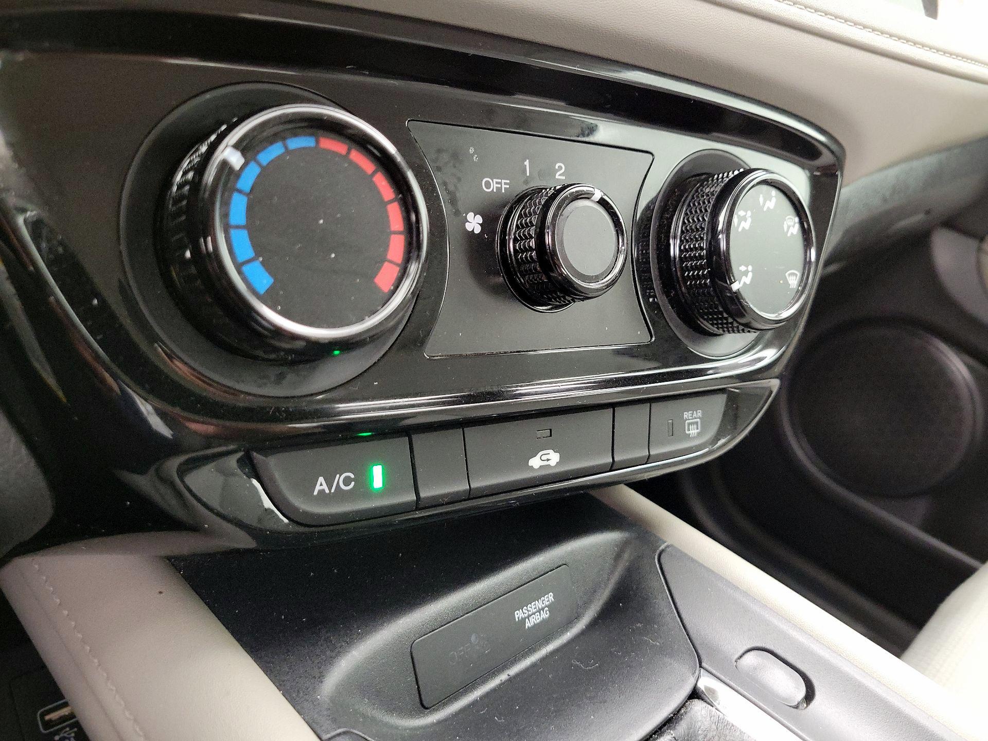 Thumbnail: 2019 Honda HR-V - 16