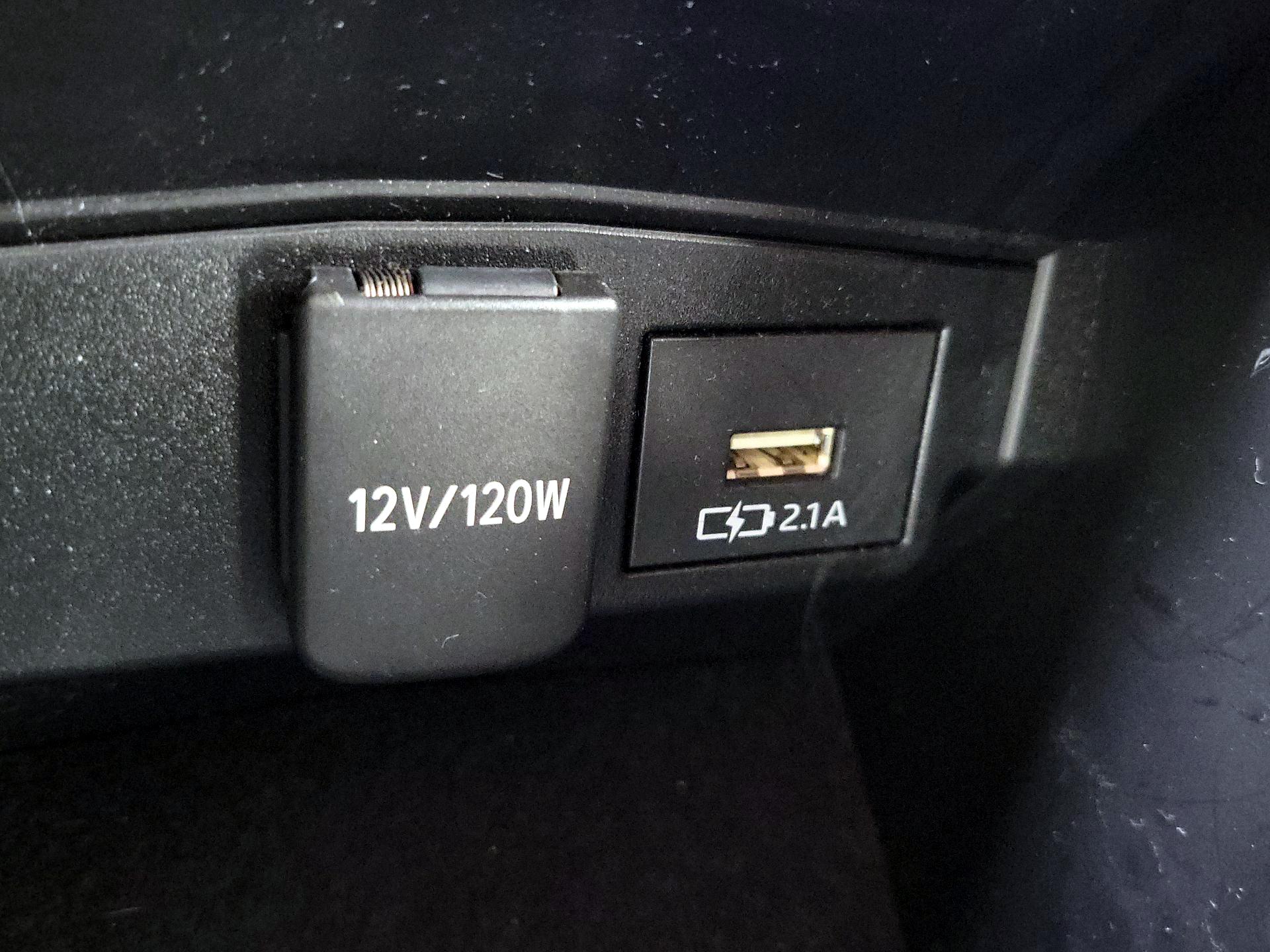 Thumbnail: 2021 Toyota Corolla - 18