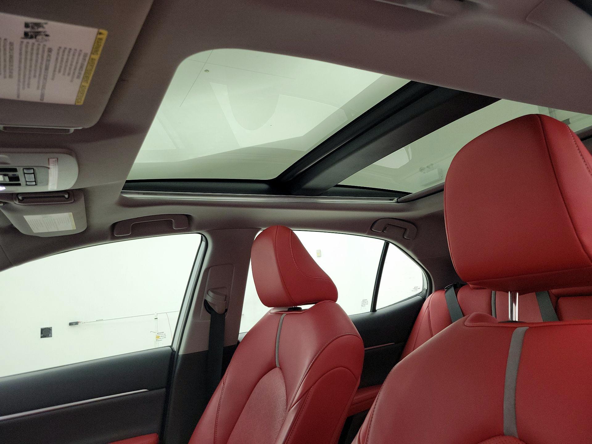 Thumbnail: 2021 Toyota Camry - 20