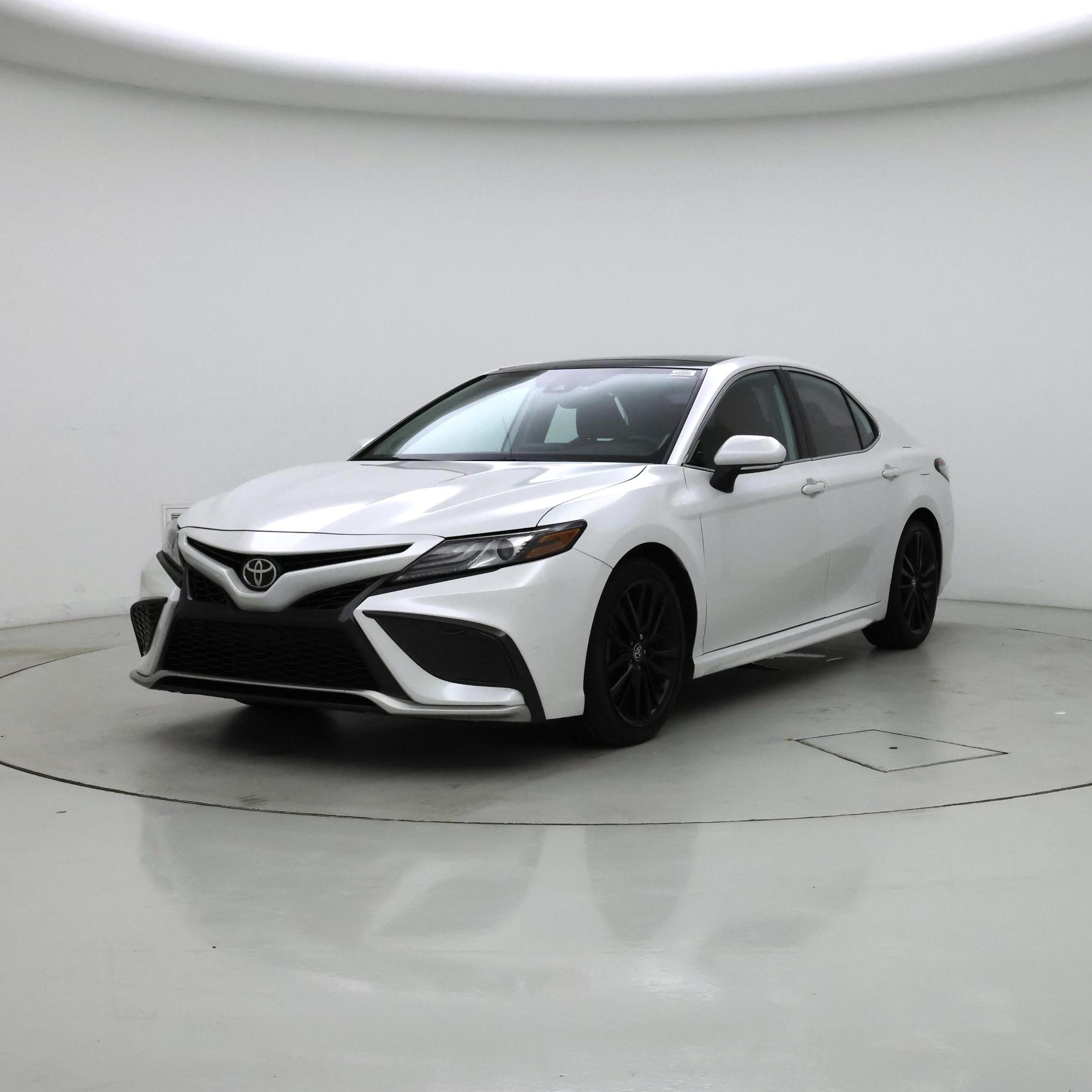 Thumbnail: 2021 Toyota Camry - 4