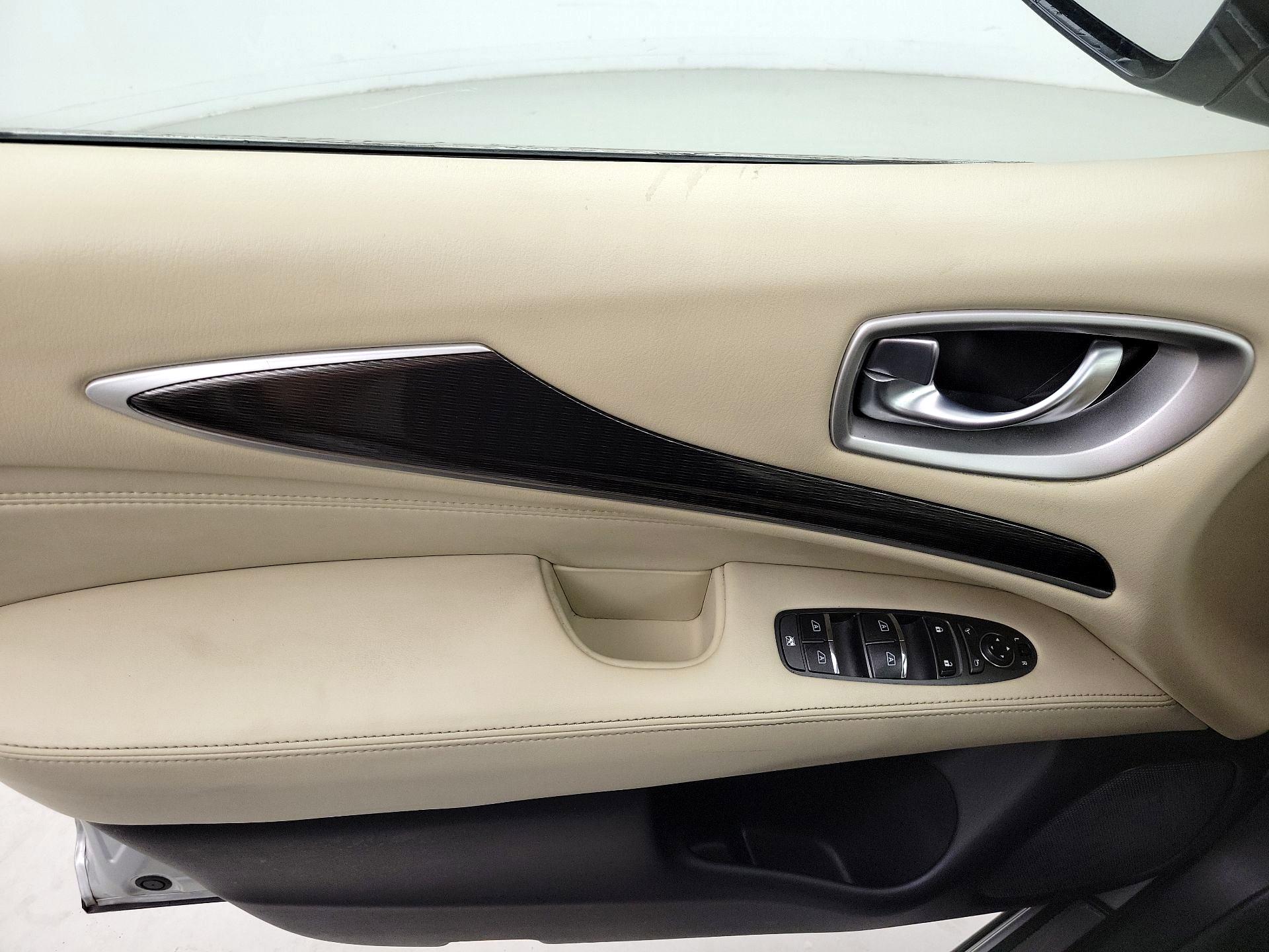 Thumbnail: 2019 INFINITI QX60 - 12
