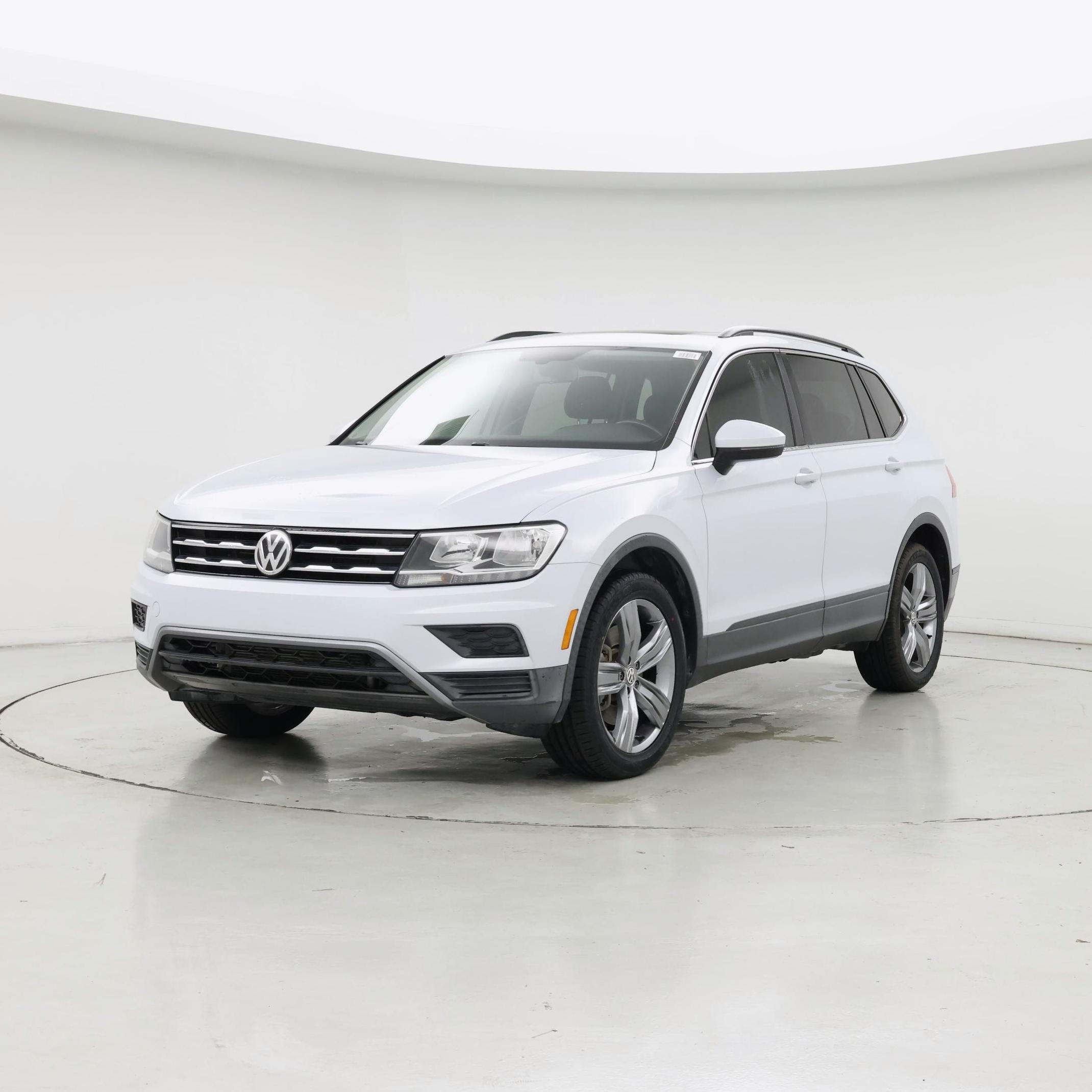 Thumbnail: 2019 Volkswagen Tiguan - 4