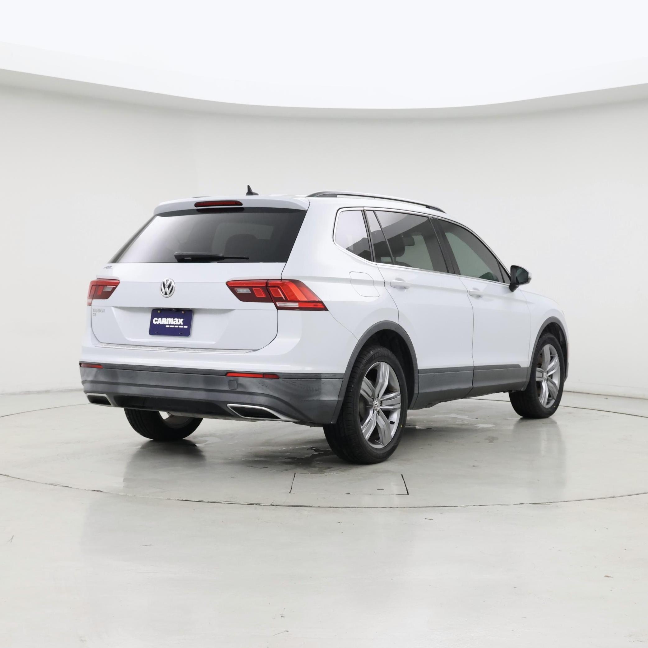 Thumbnail: 2019 Volkswagen Tiguan - 8
