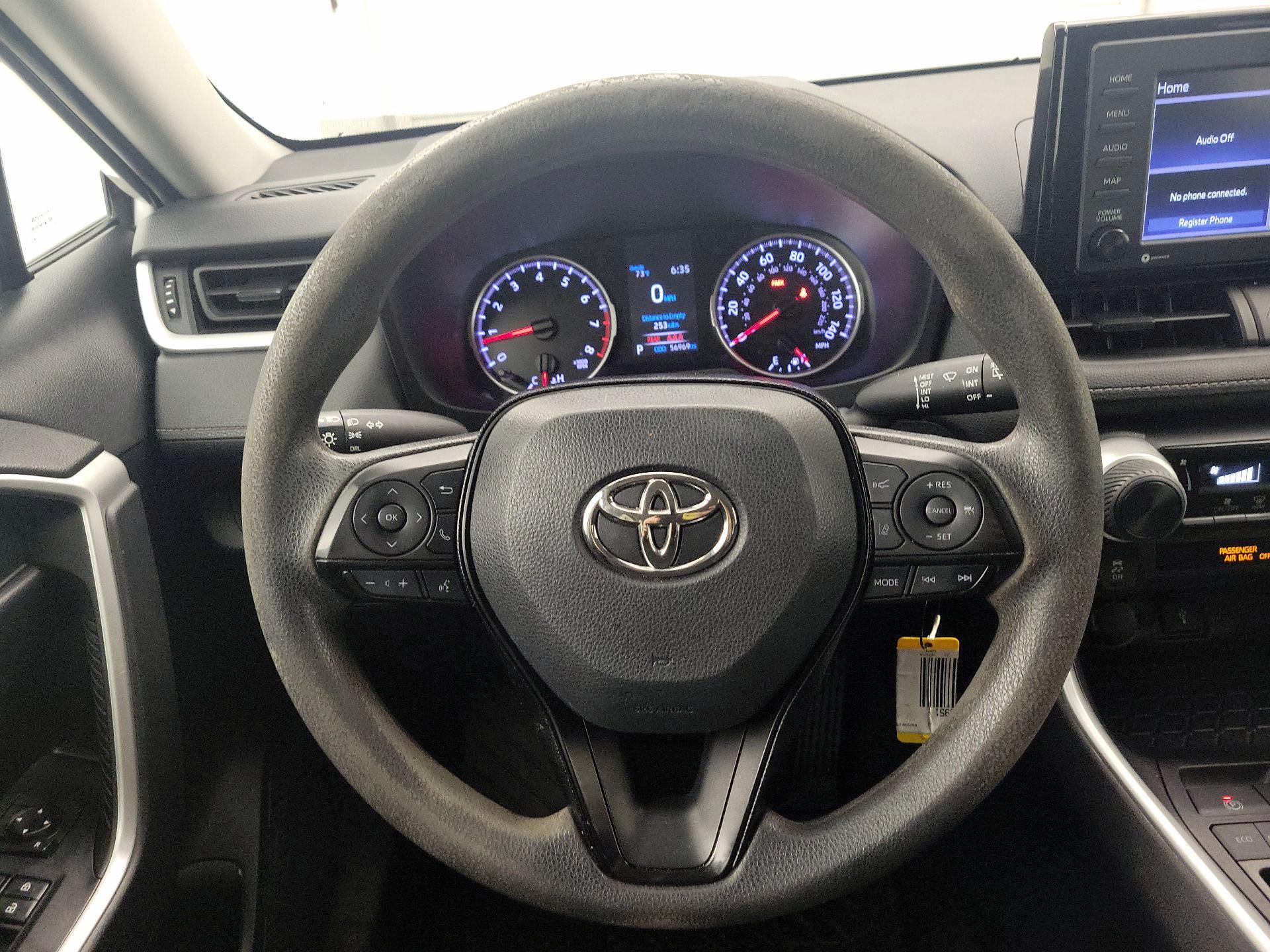 Thumbnail: 2021 Toyota RAV4 - 10