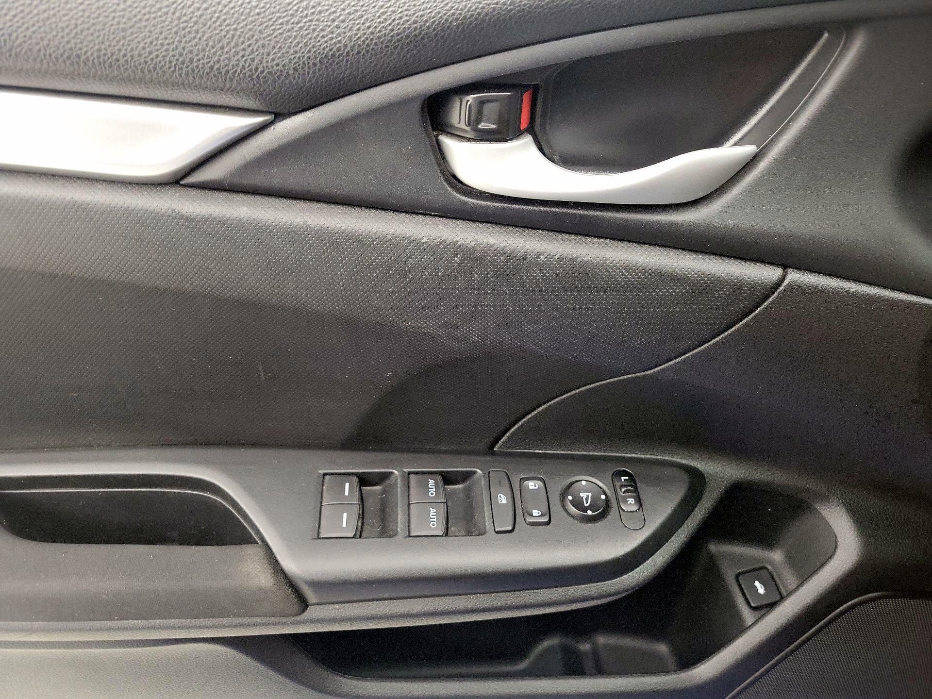 Thumbnail: 2019 Honda Civic - 12