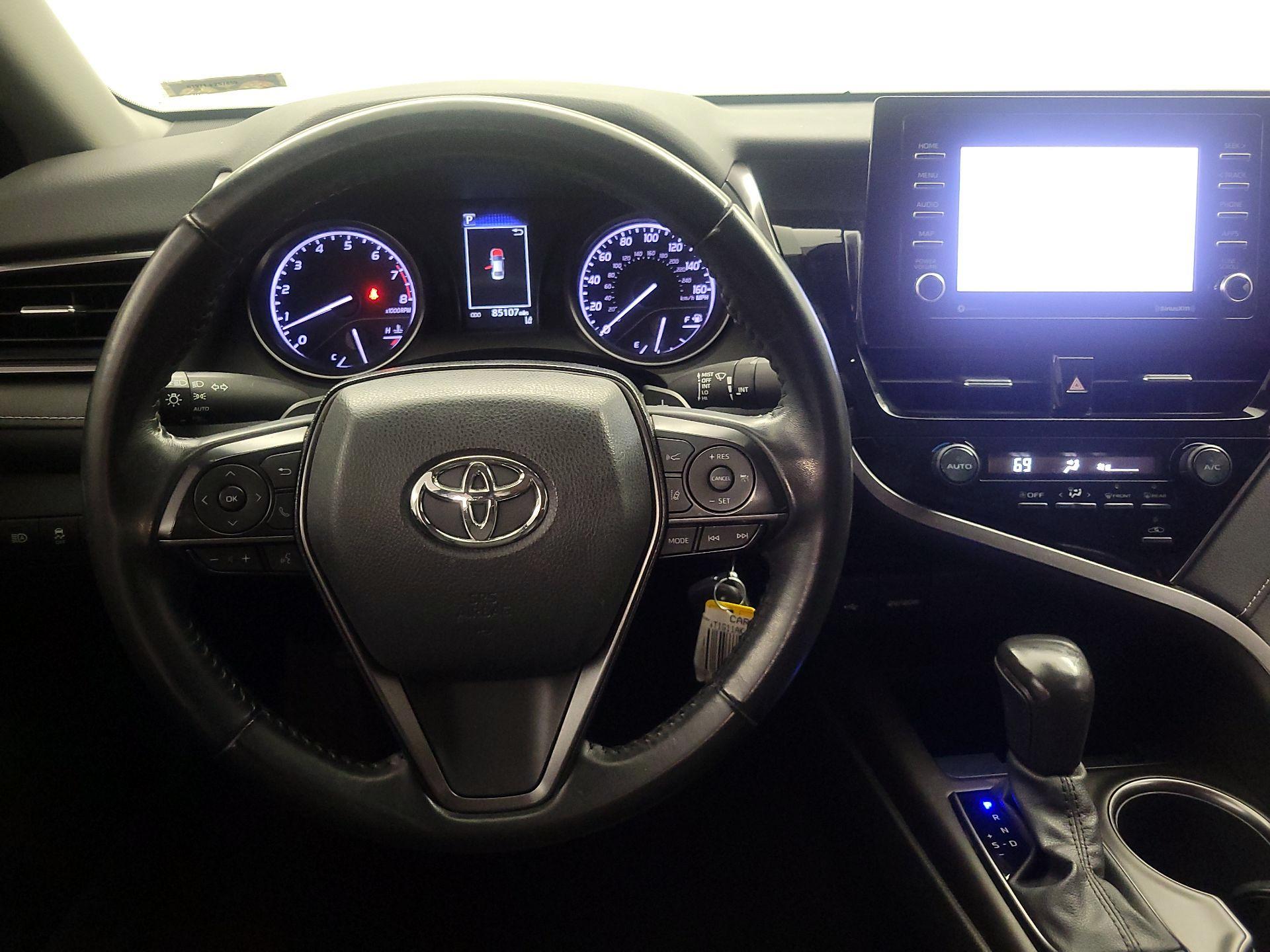 Thumbnail: 2021 Toyota Camry - 10
