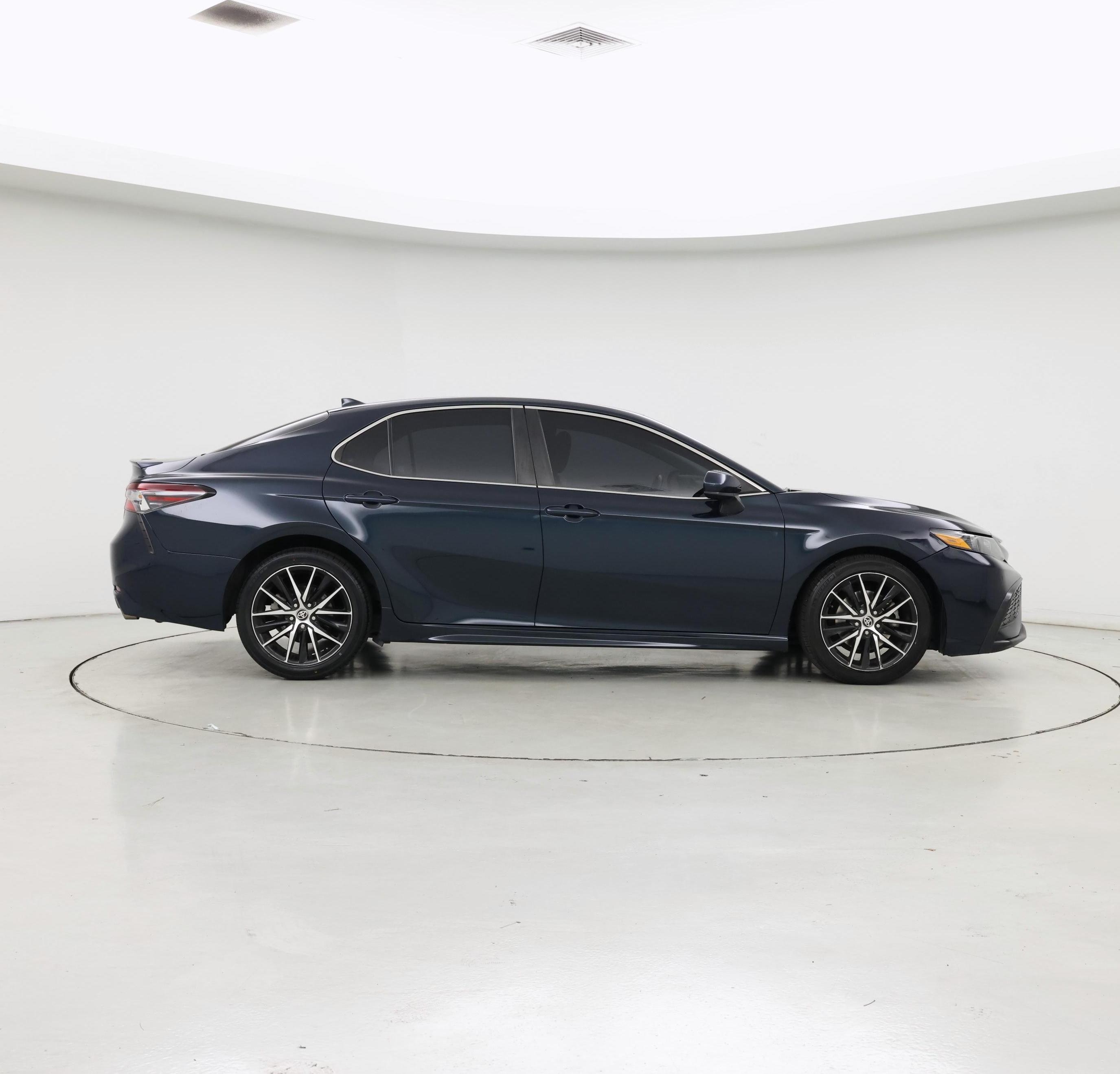 Thumbnail: 2021 Toyota Camry - 7