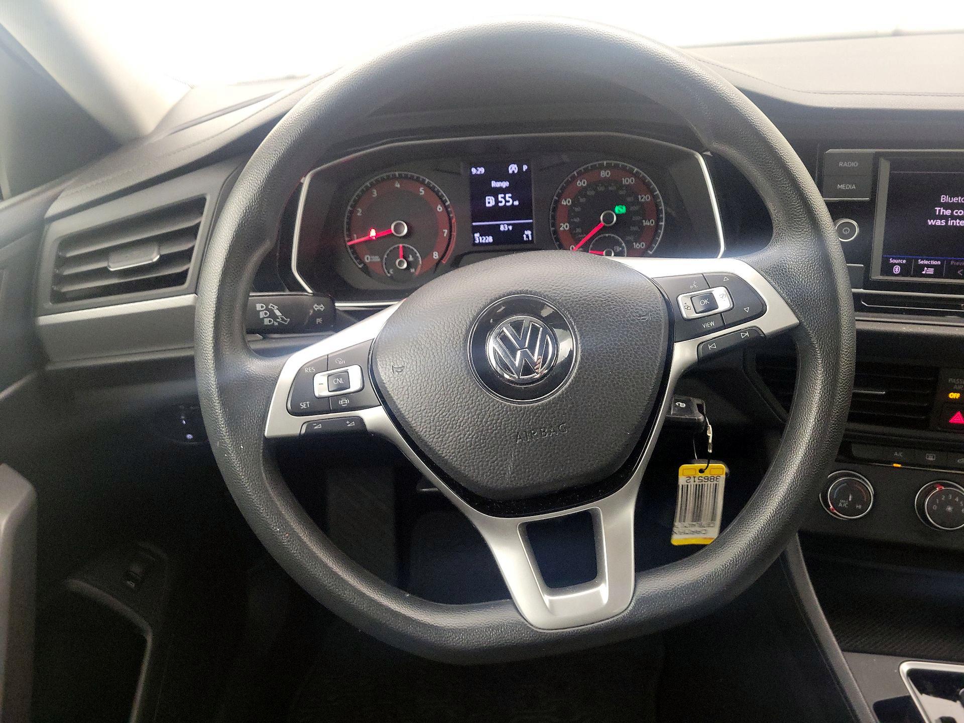 Thumbnail: 2019 Volkswagen Jetta - 10