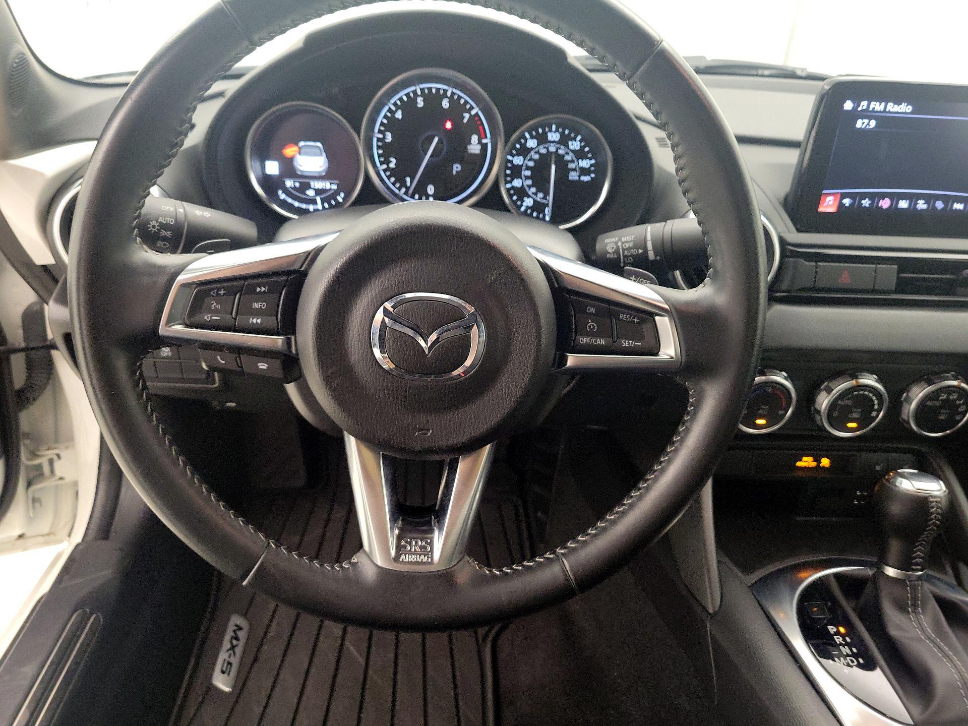 Thumbnail: 2022 Mazda MX-5 Miata - 10