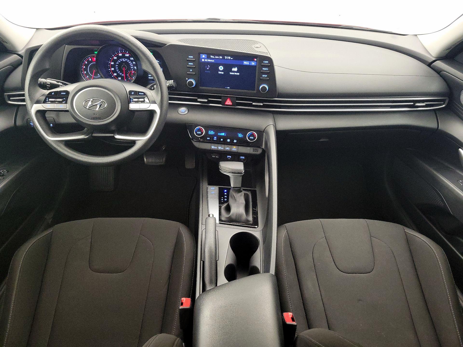Thumbnail: 2022 Hyundai Elantra - 9