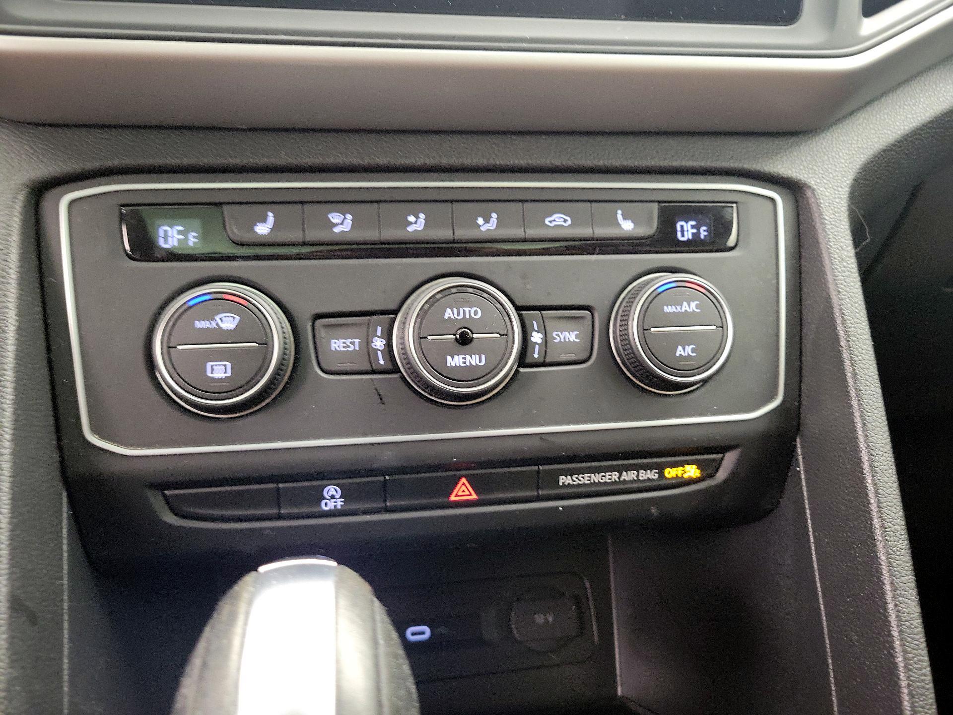 Thumbnail: 2021 Volkswagen Atlas - 16