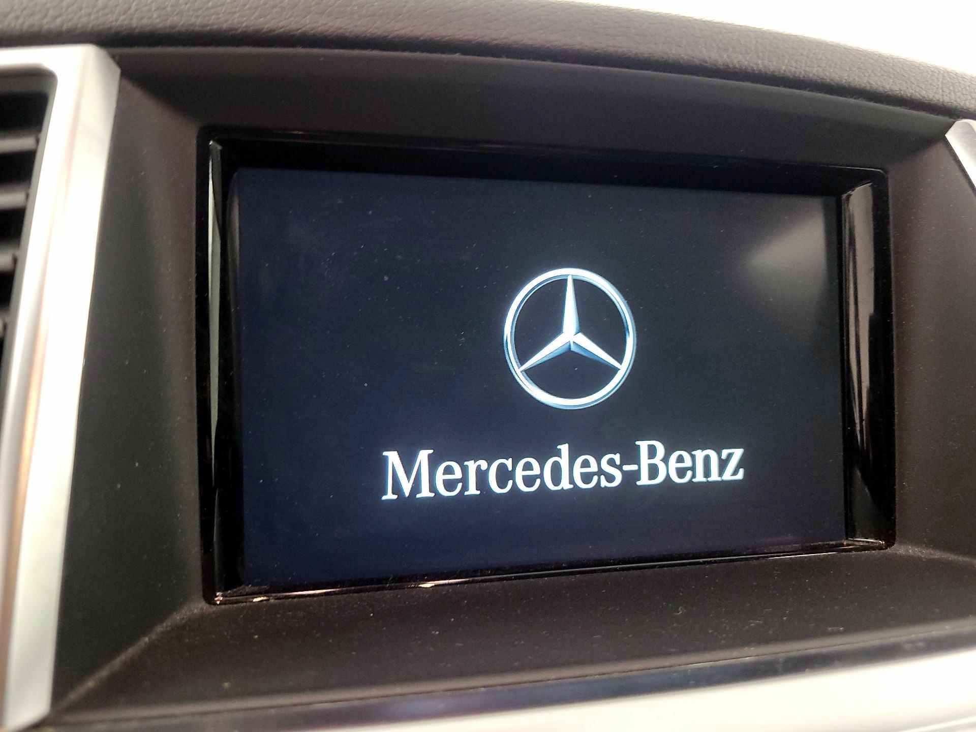 Thumbnail: 2015 Mercedes-Benz M-Class - 16