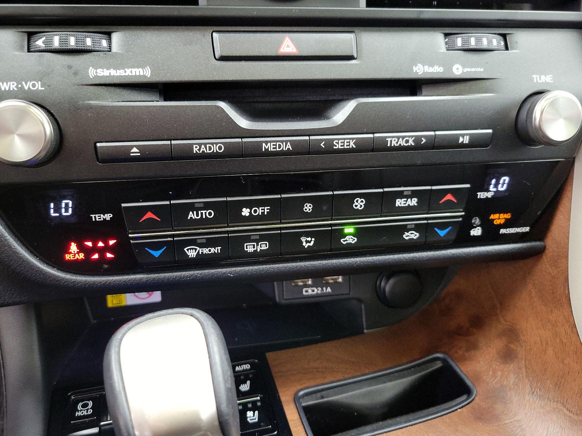Thumbnail: 2022 Lexus RX - 16
