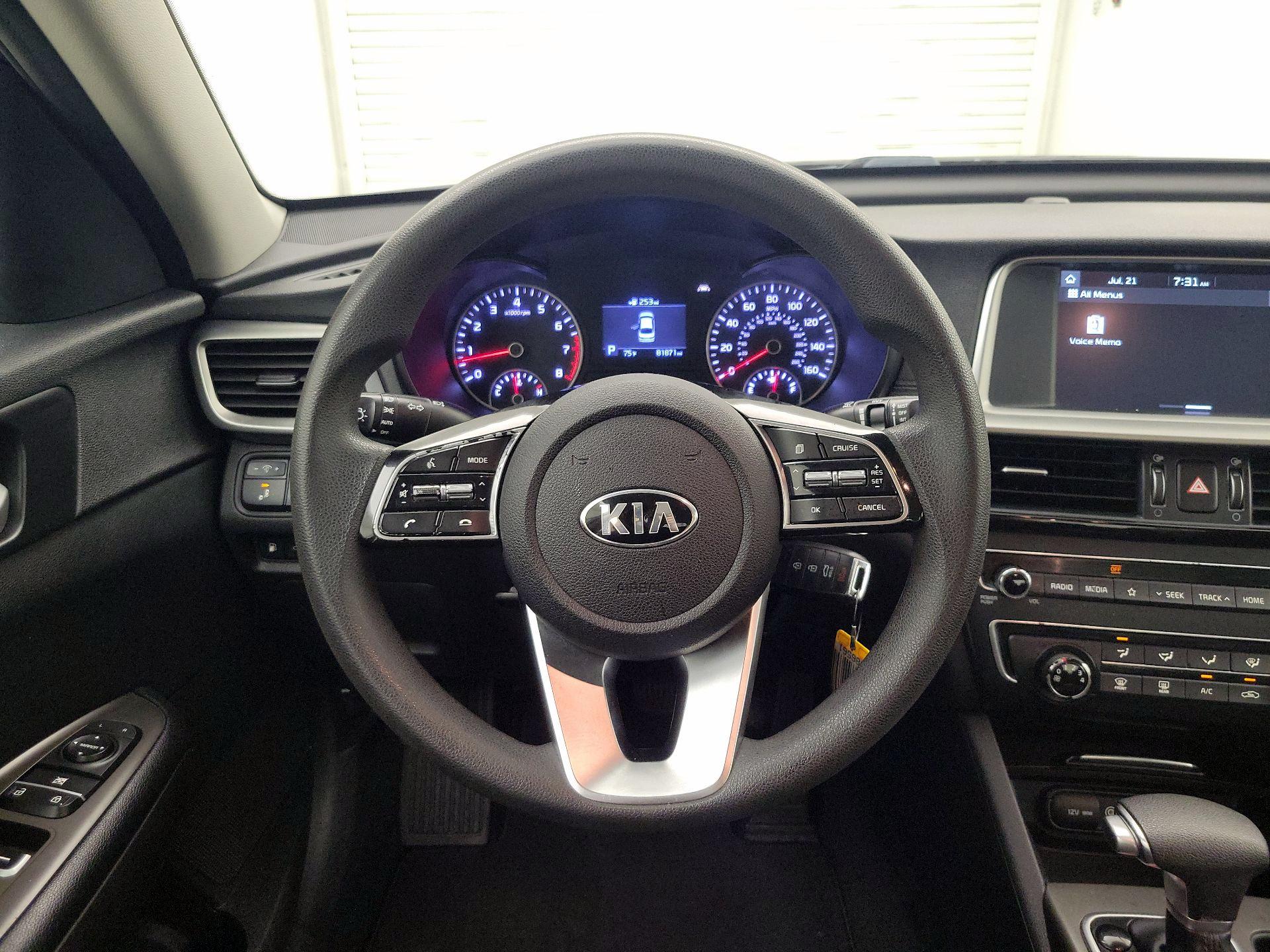 Thumbnail: 2019 Kia Optima - 10