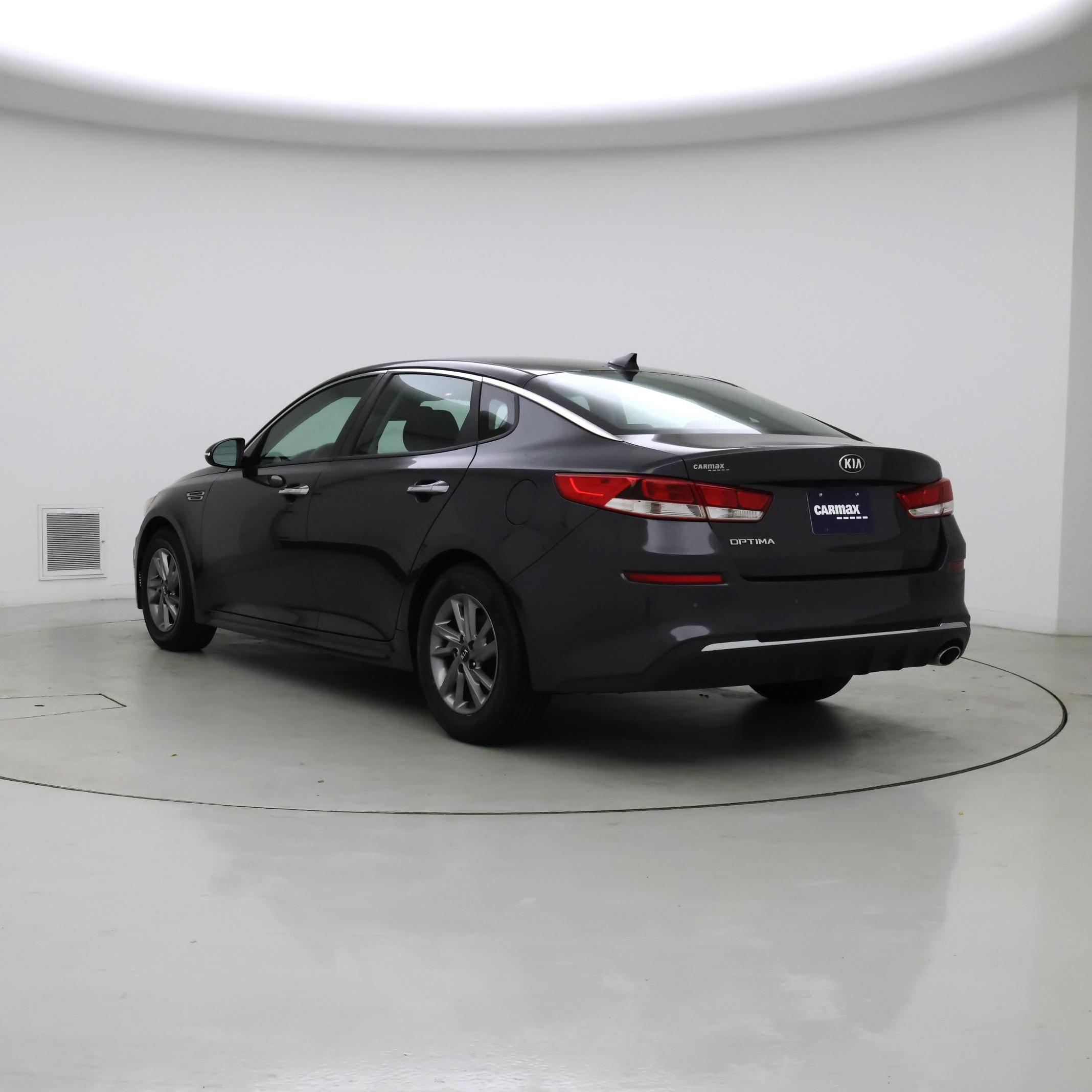 Thumbnail: 2019 Kia Optima - 2