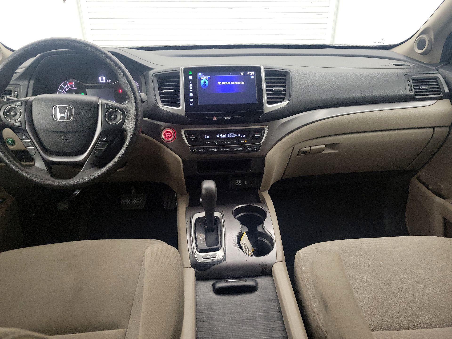 Thumbnail: 2016 Honda Pilot - 9