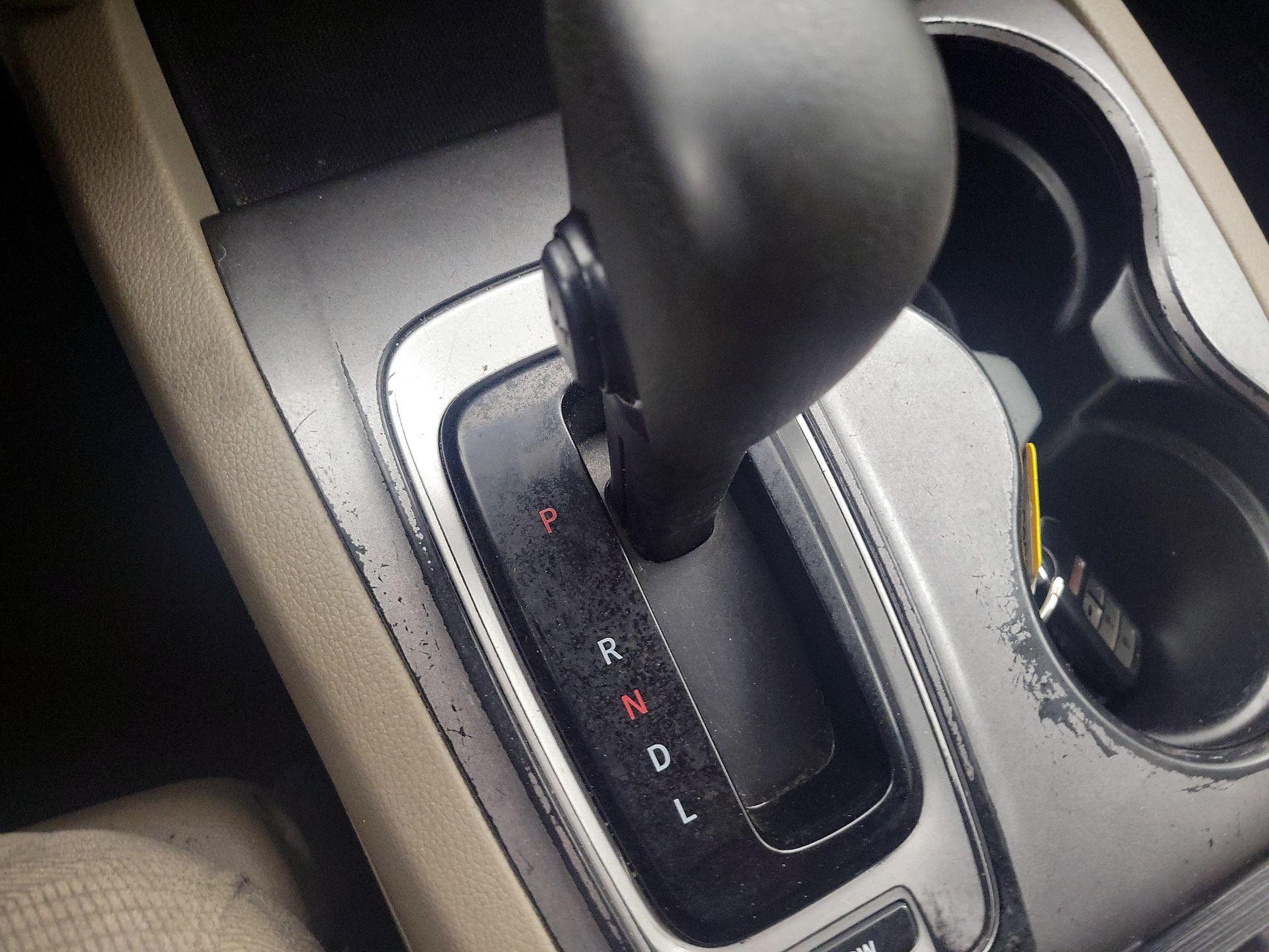 Thumbnail: 2016 Honda Pilot - 17