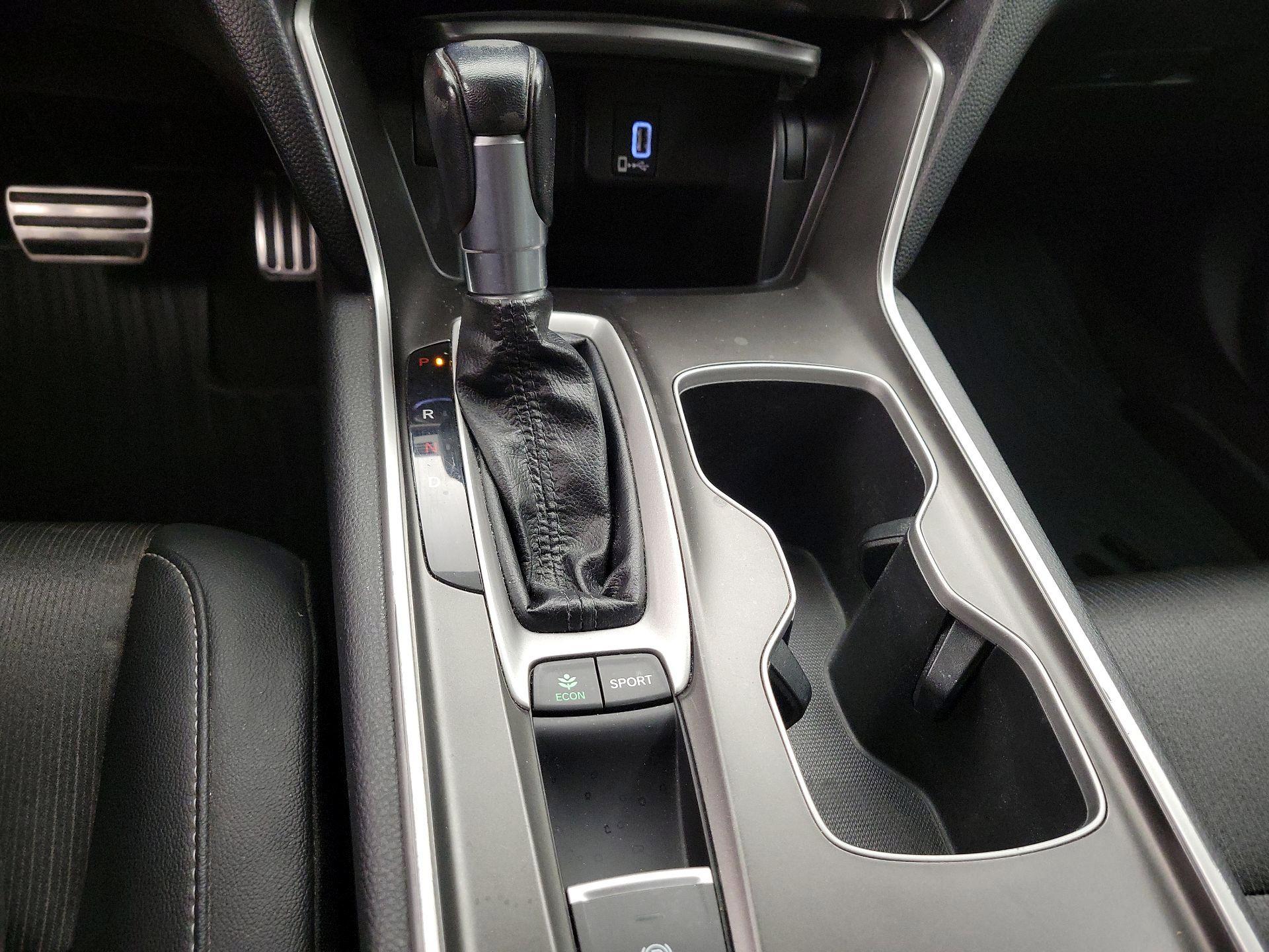 Thumbnail: 2019 Honda Accord - 17