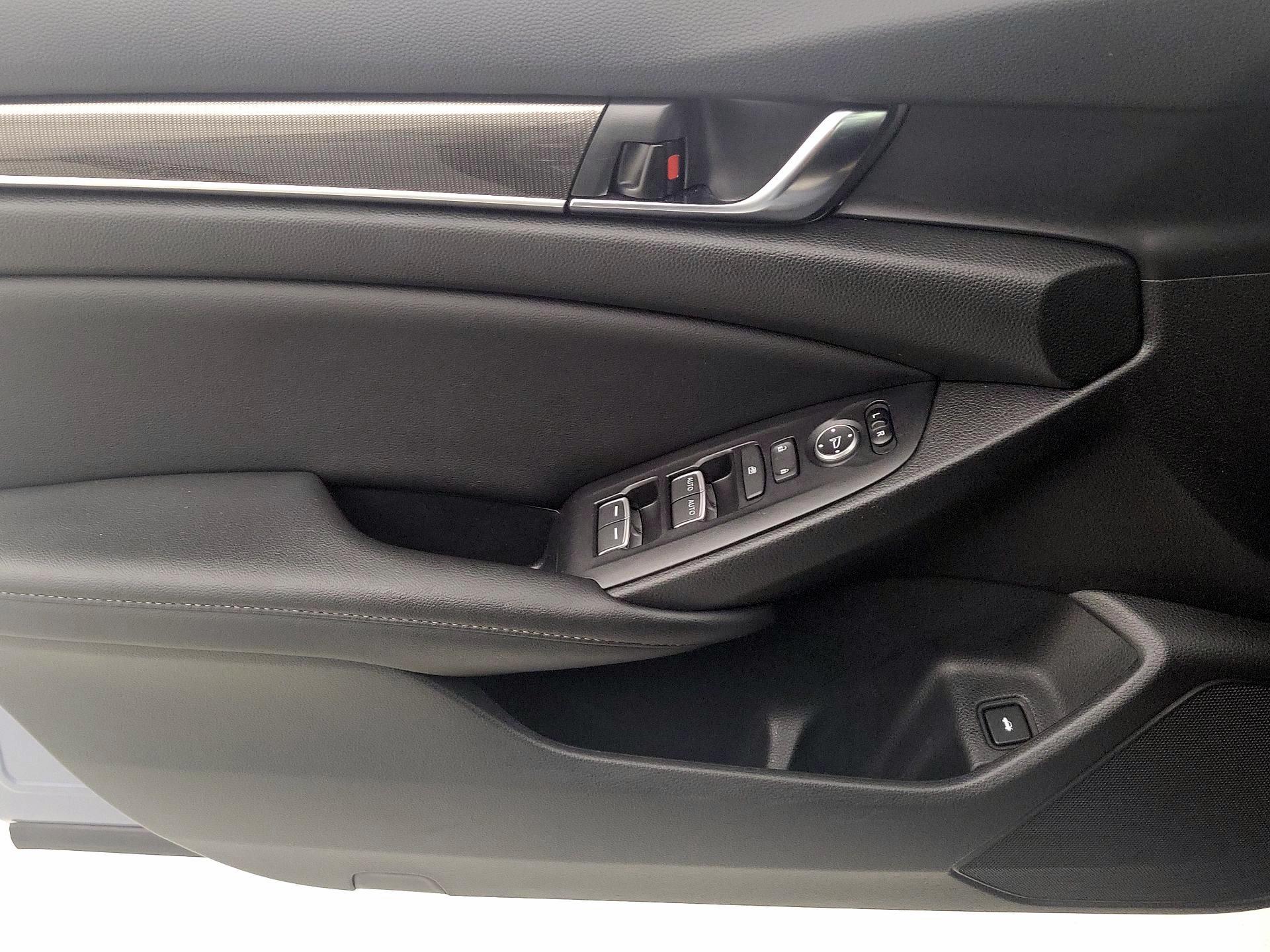 Thumbnail: 2021 Honda Accord - 12