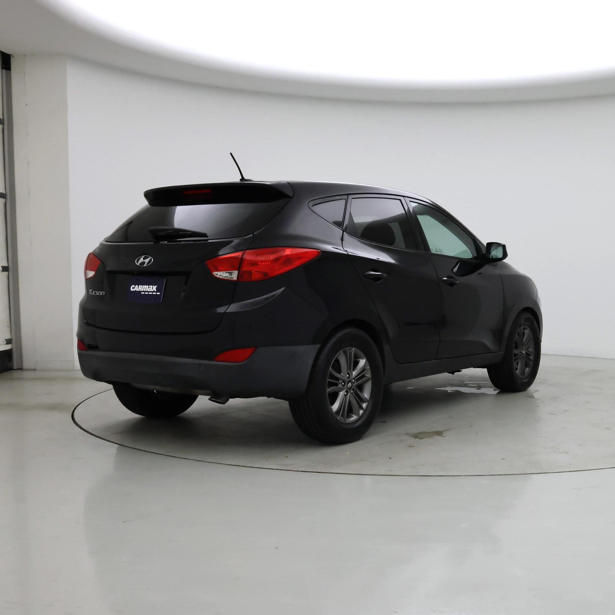 Thumbnail: 2015 Hyundai Tucson - 8