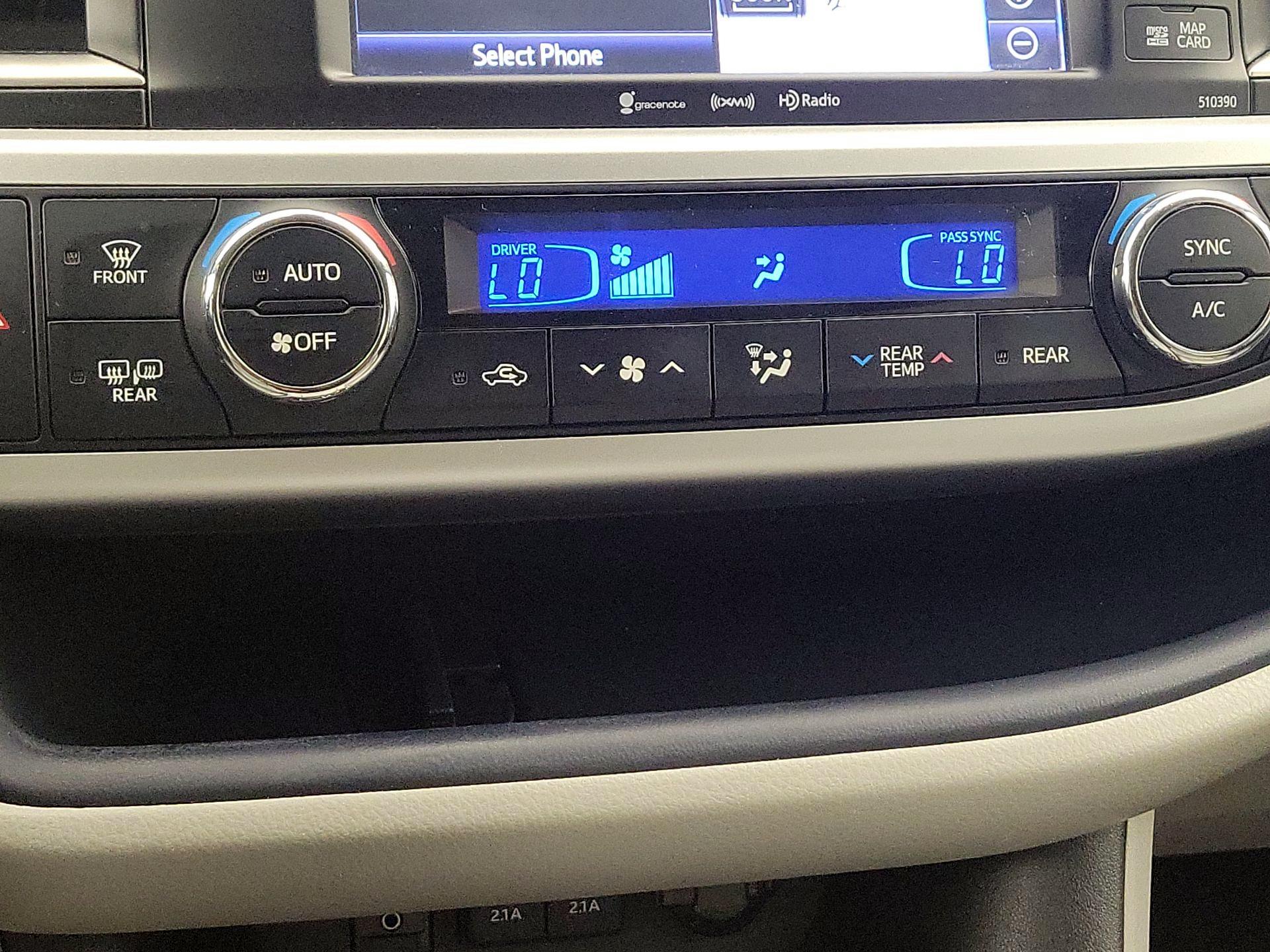 Thumbnail: 2019 Toyota Highlander - 17